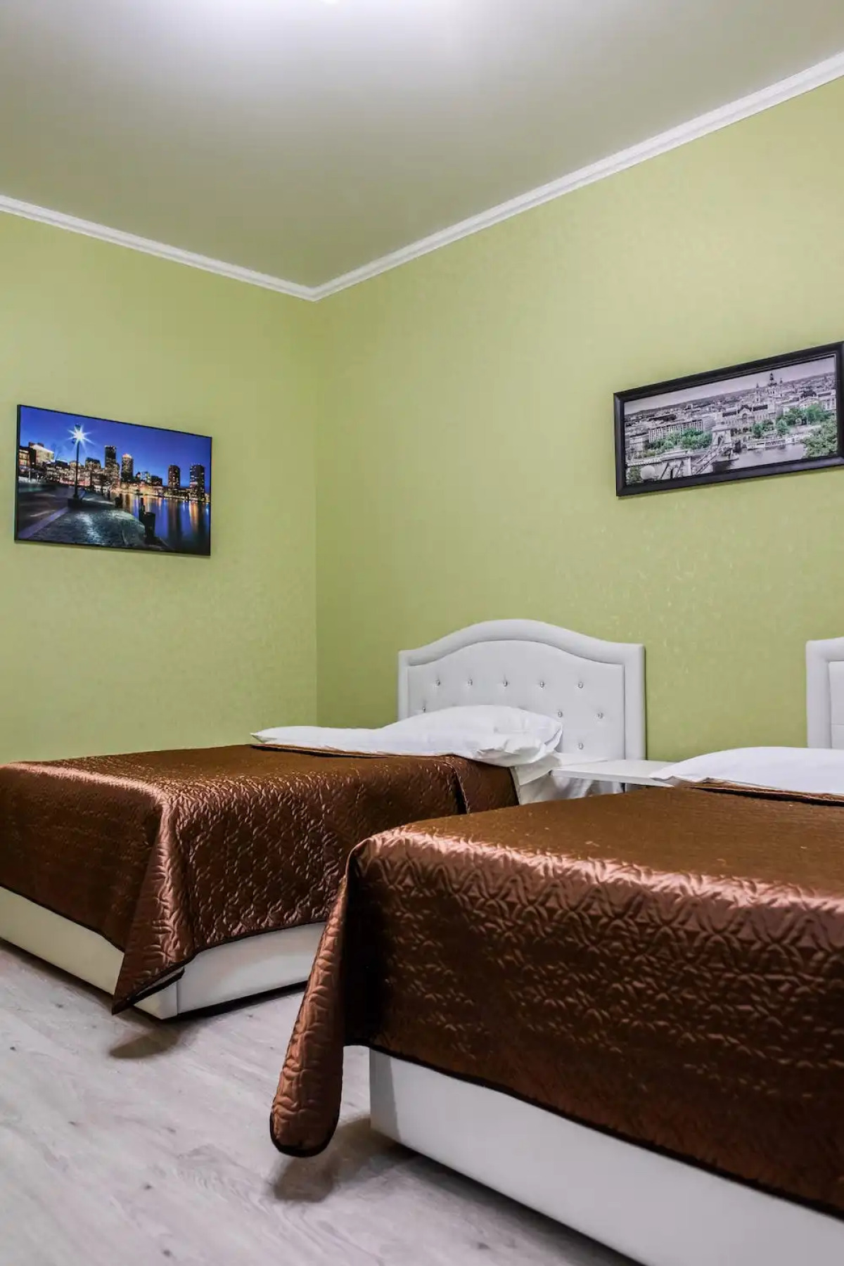 Отель Джулия