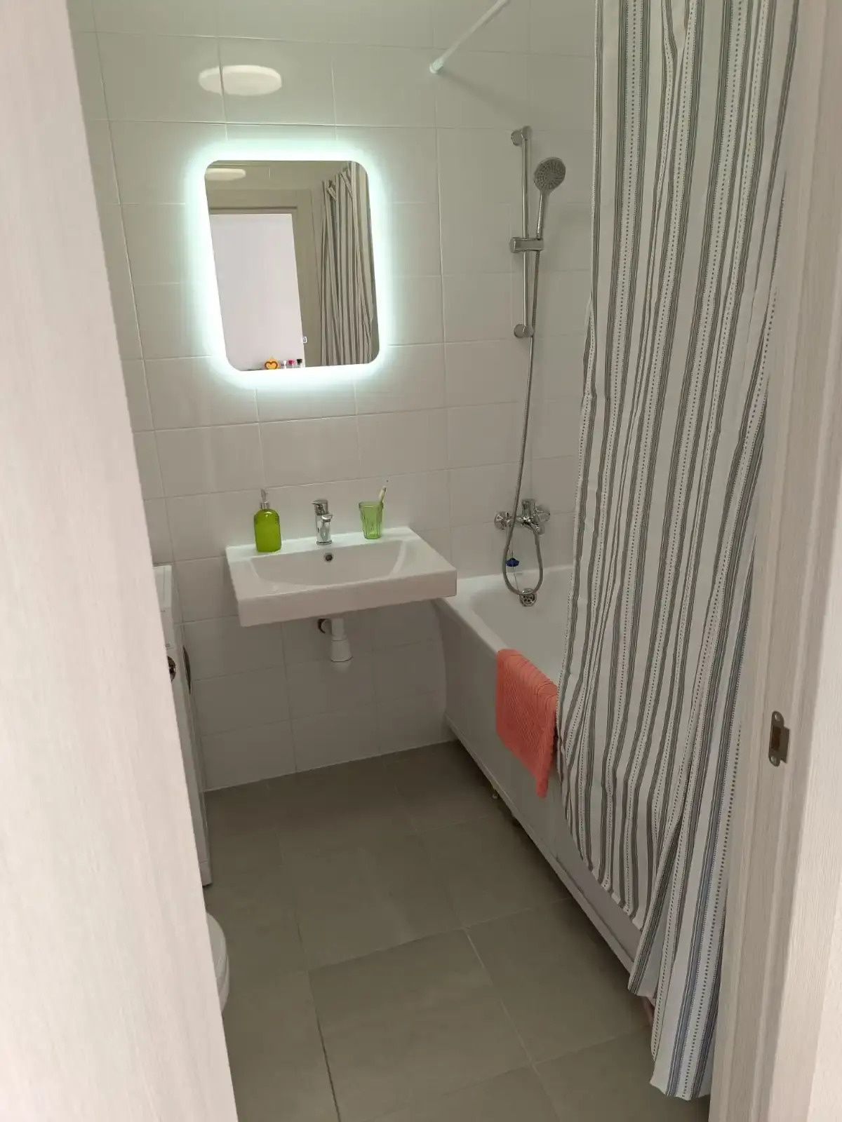 Апартаменты  Евродвушка возле метро Котельники