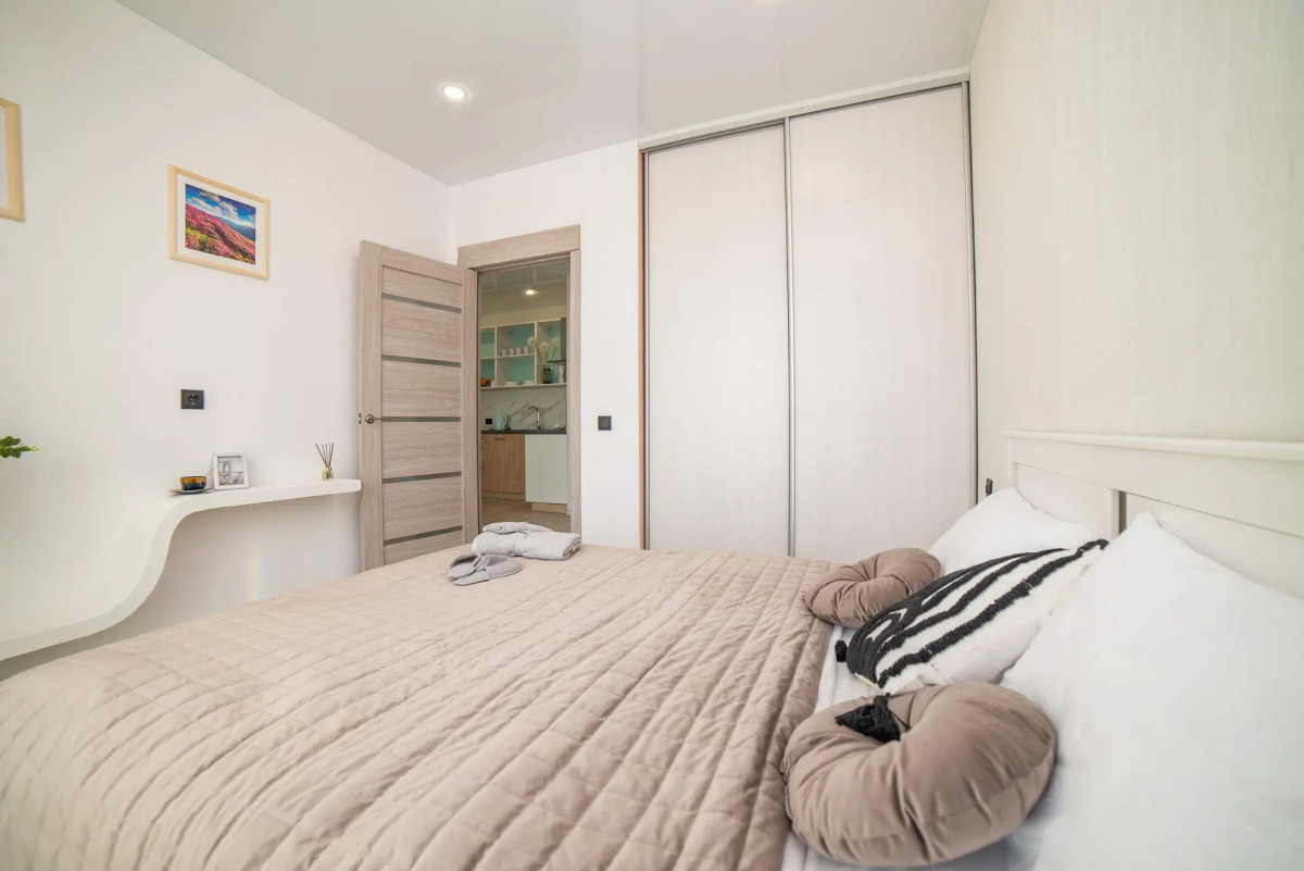 Евро-двухкомнатная квартира BeGuest на Чкалова 18