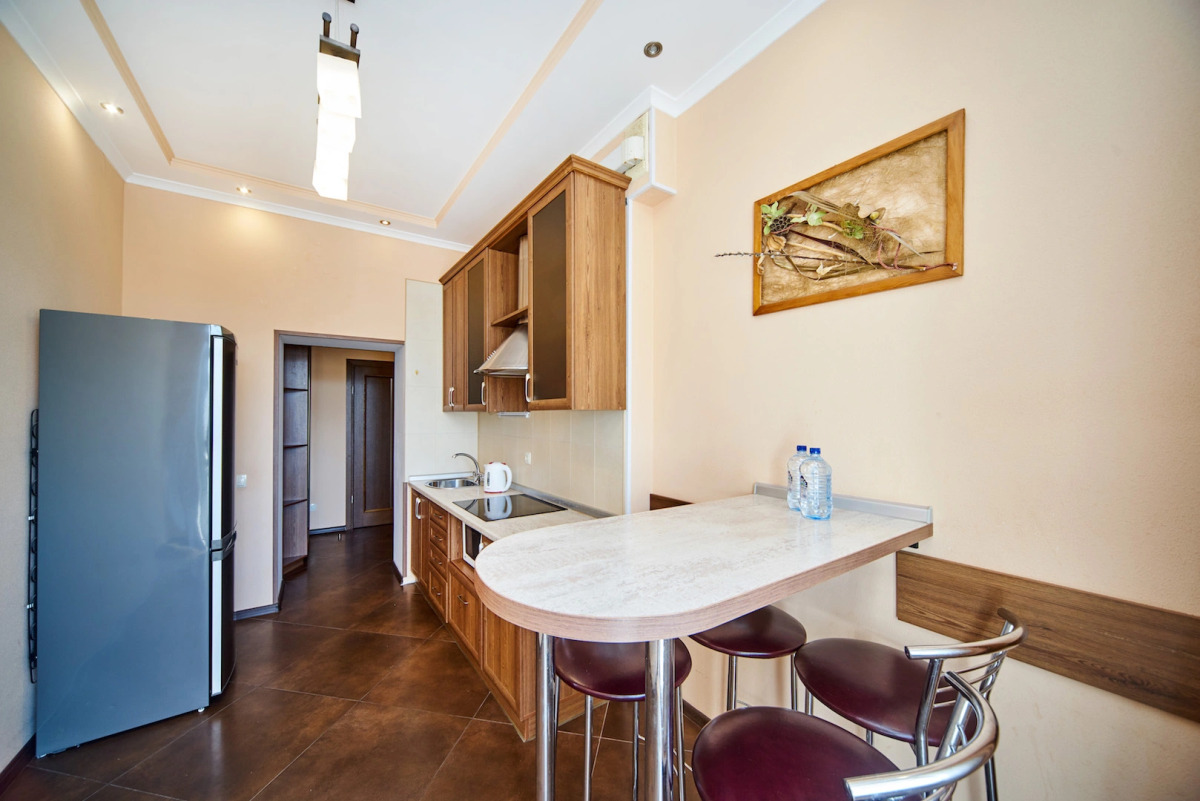 Двухуровневые апартаменты у моря на Античном