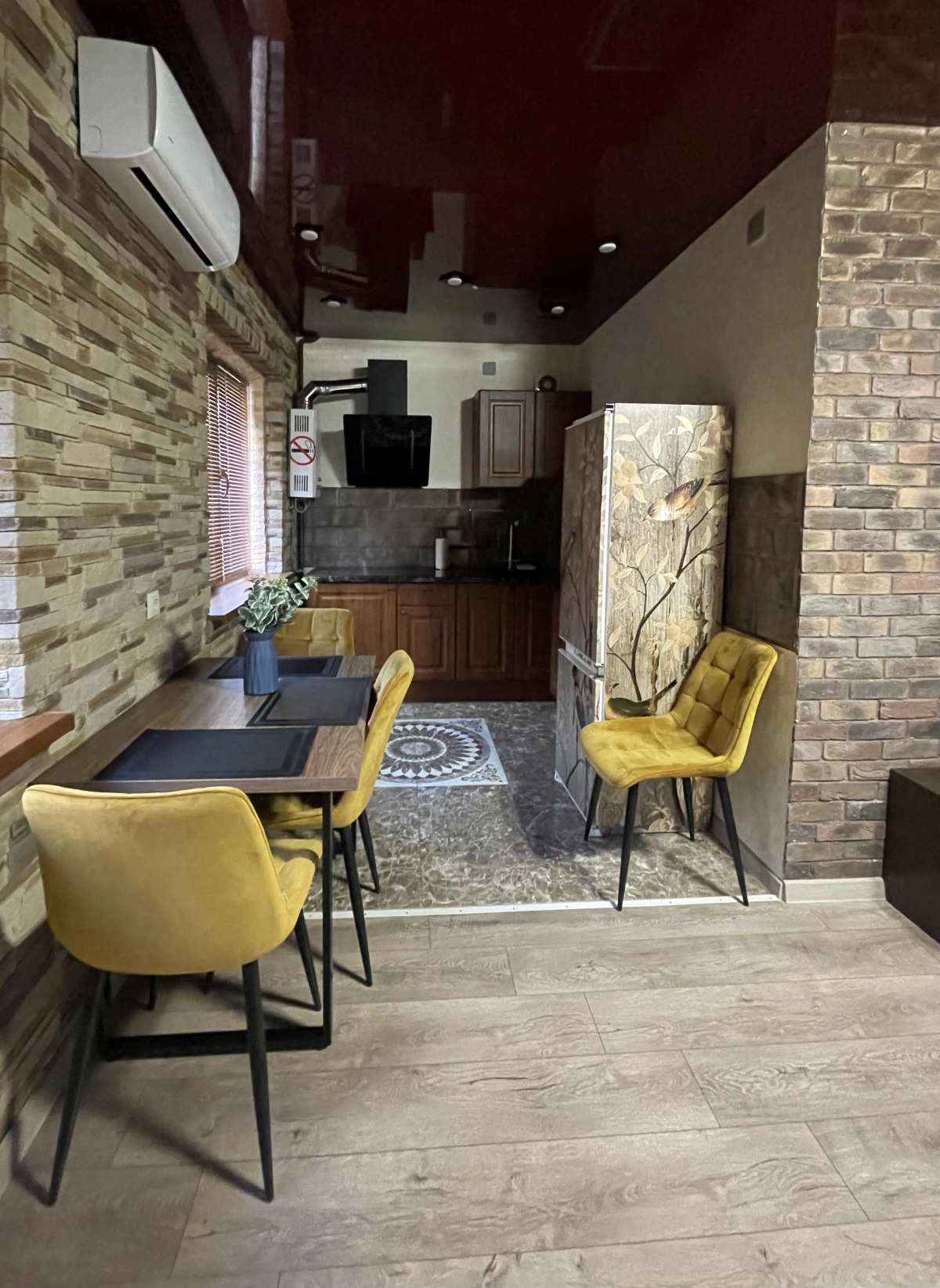 Квартира на Тхапсаева