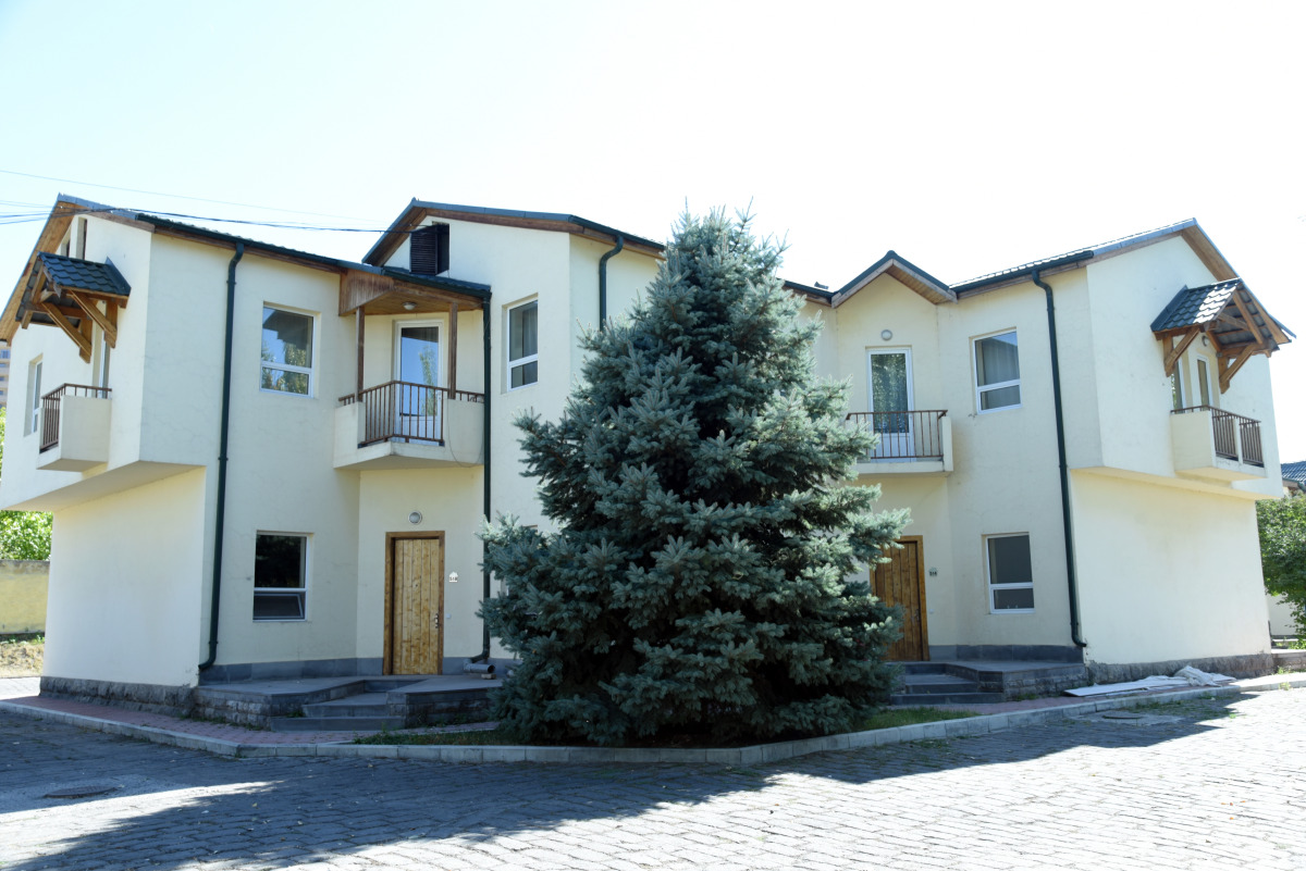 Armenian Village Park Hotel
