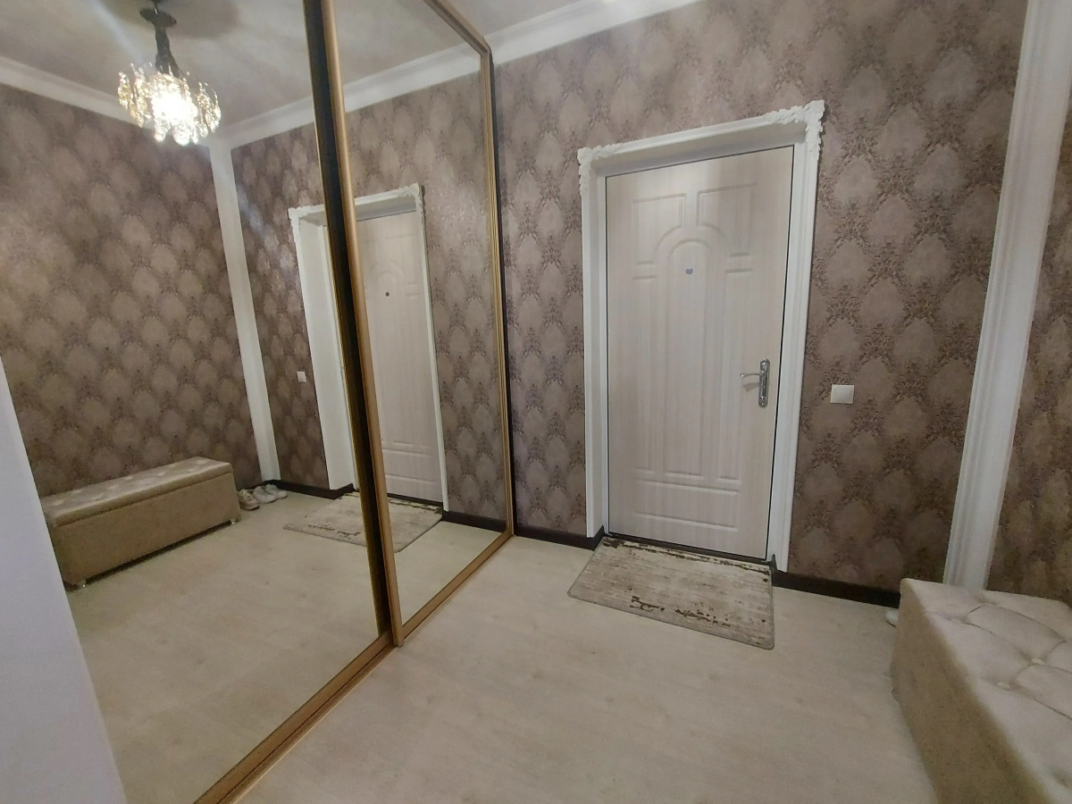 Апартаменты 5 Звезд на Шамиля Джикаева 5А-2