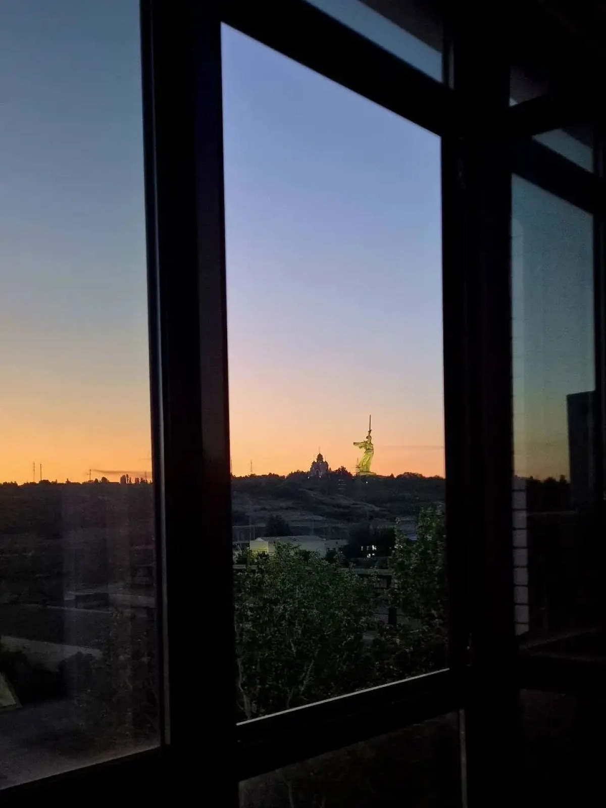 Квартира Современная студия с видом на Мамаев Курган около ЦПКиО