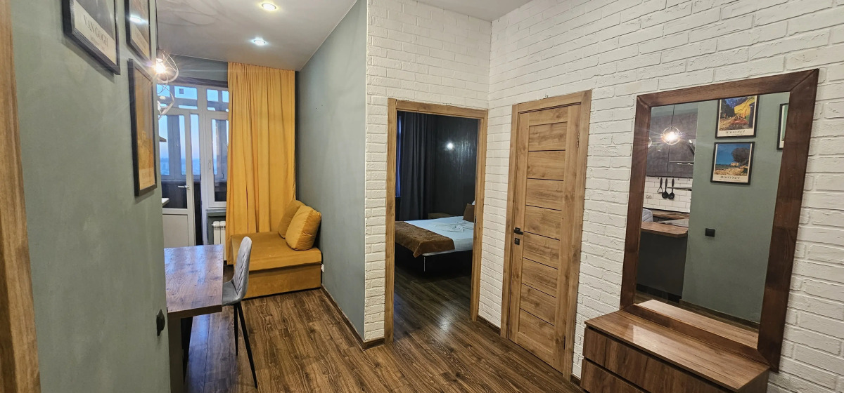 Апартаменты Аврора на Михалицына 1, 10 этаж