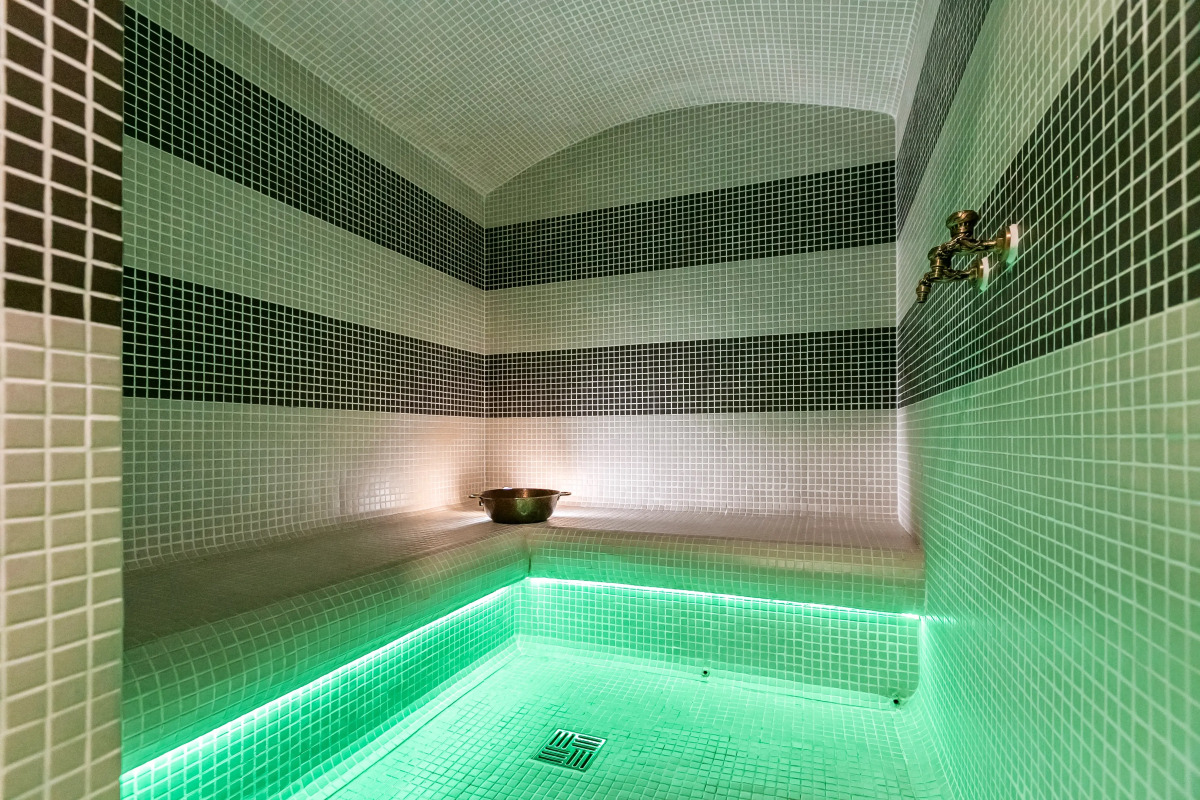 Отель Скала