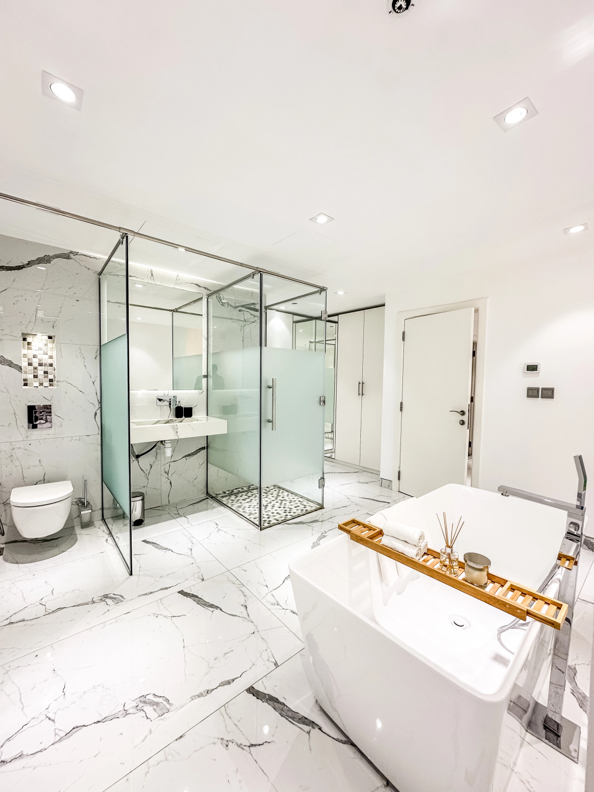 Апартаменты GMA Murjan 2BR Sea View High Floor