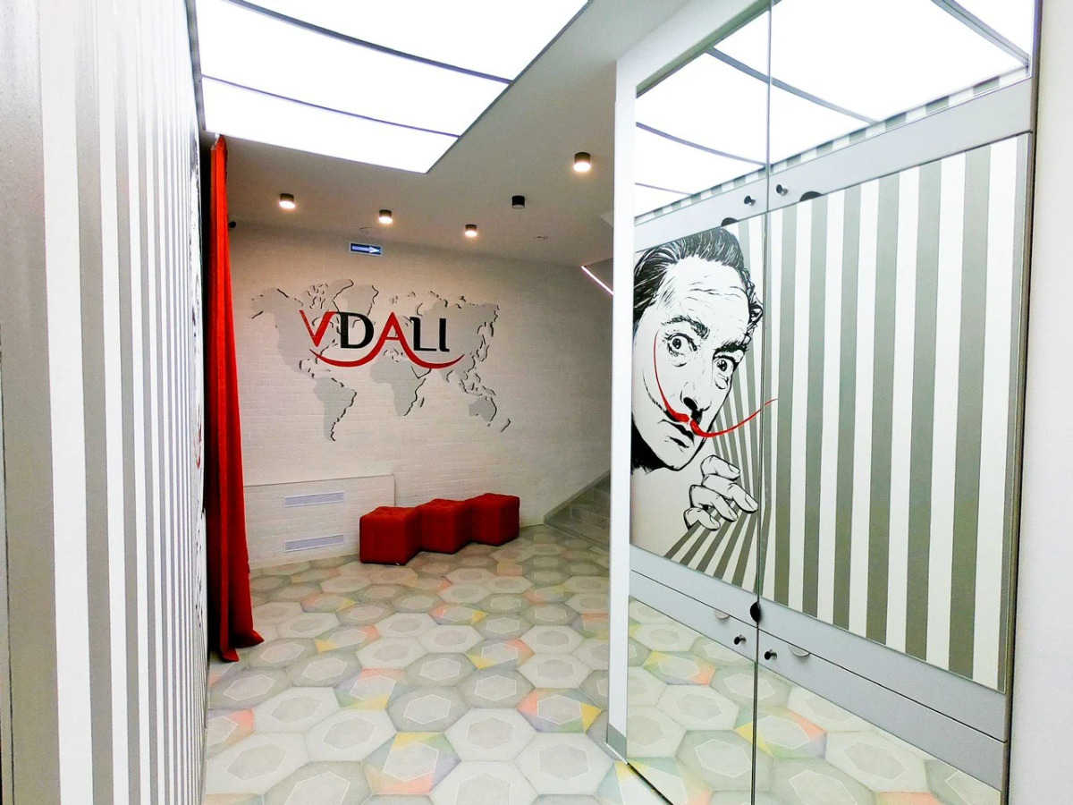 Хостел Poshtel VDali