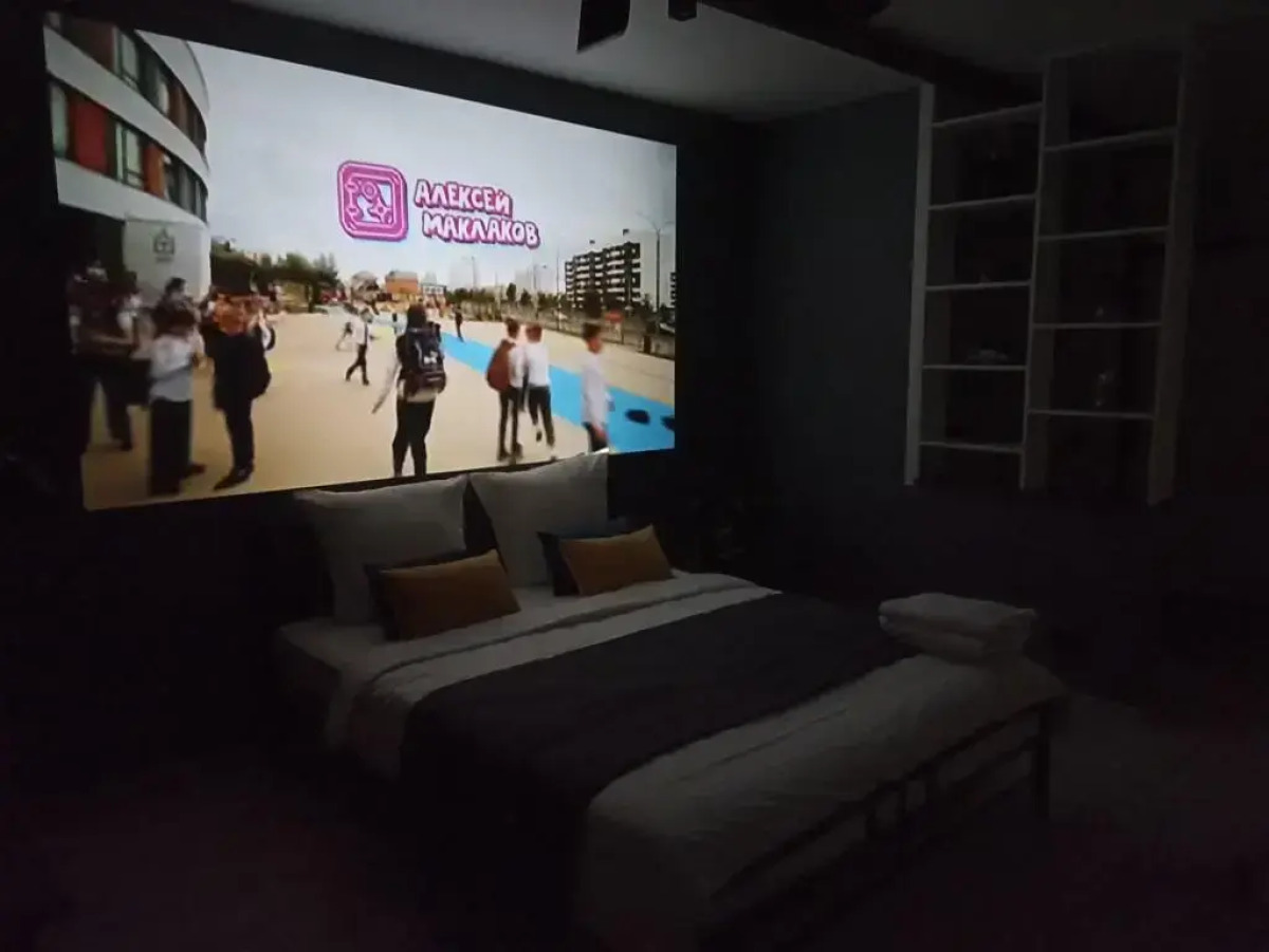 Апартаменты Лофт сети «Все в гости» на ул.10 Августа 85 на 17 этаже