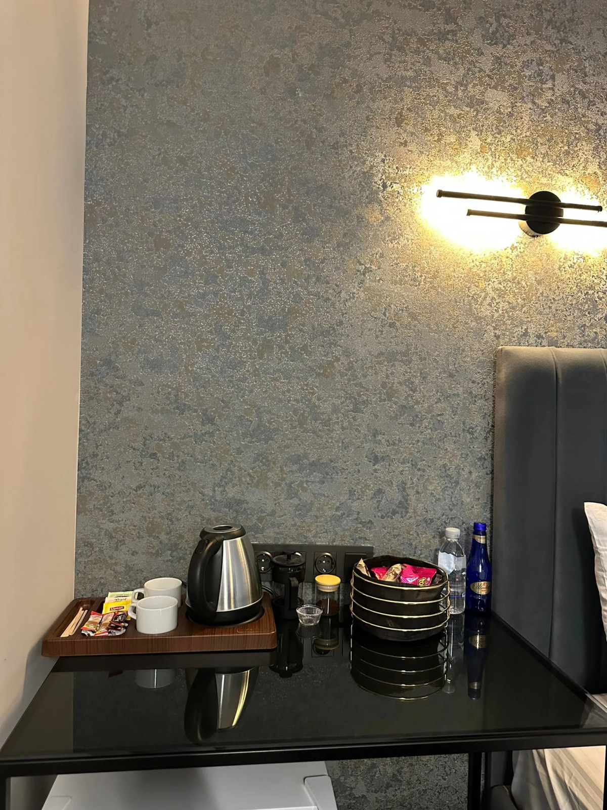 Lenora Airport Hotel