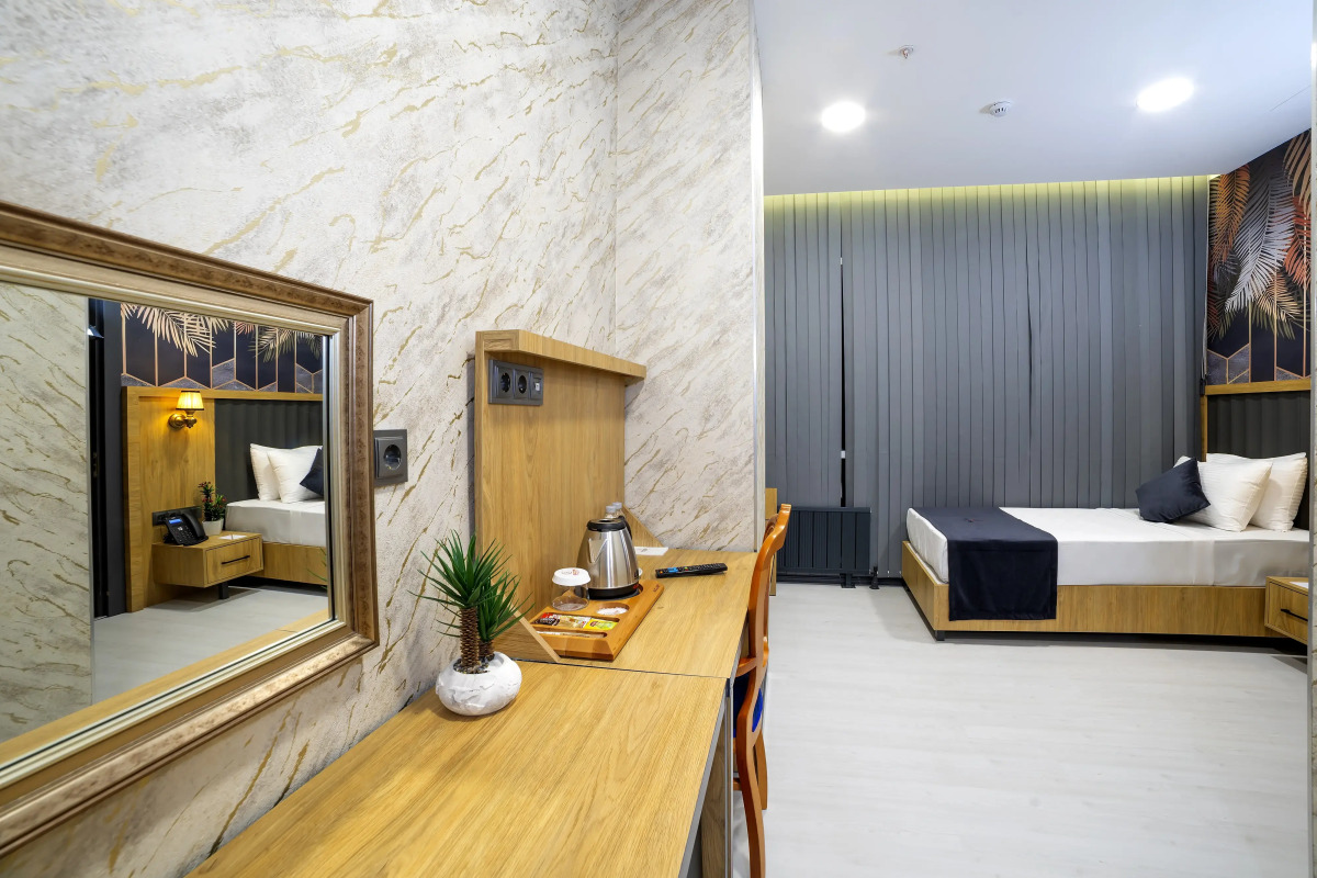 Bulton Hotel Airport