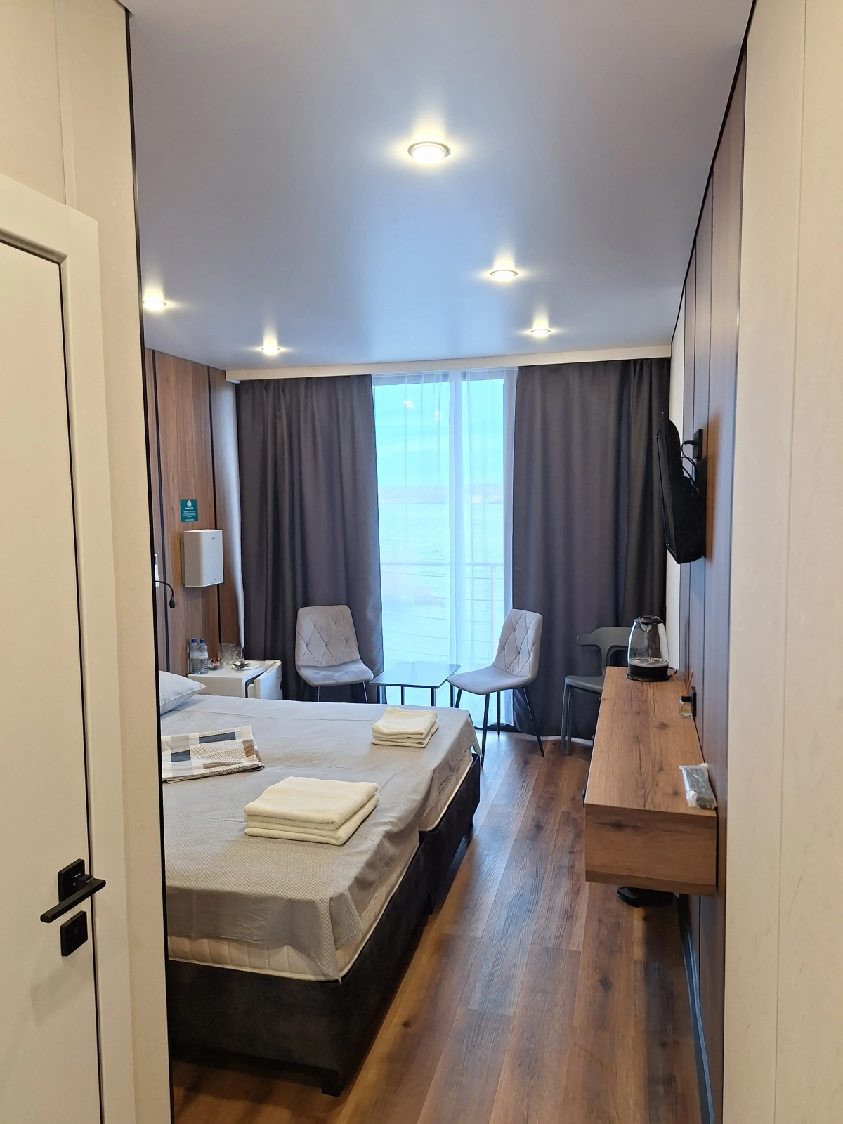 Глэмпинг Солнце, воздух и вода