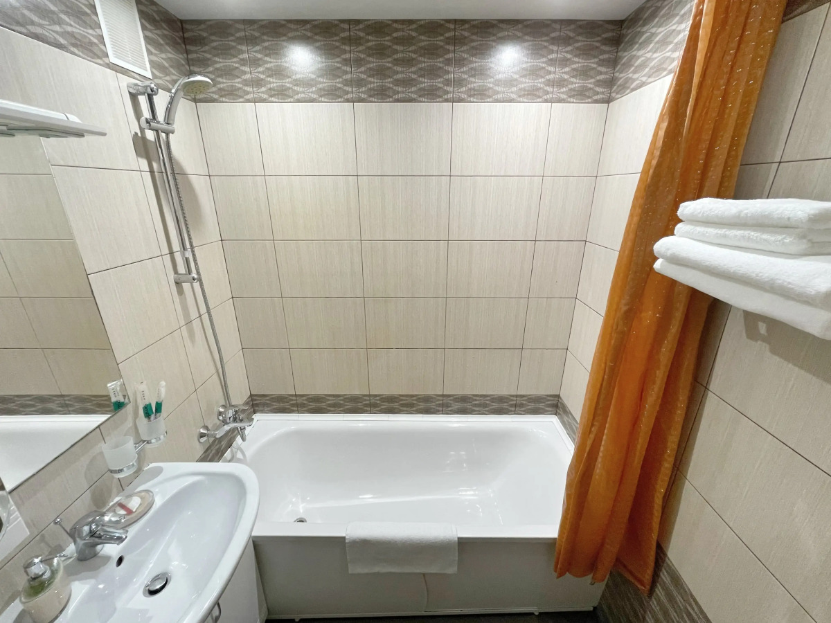 Апартаменты КвартАп на Романтиков 9