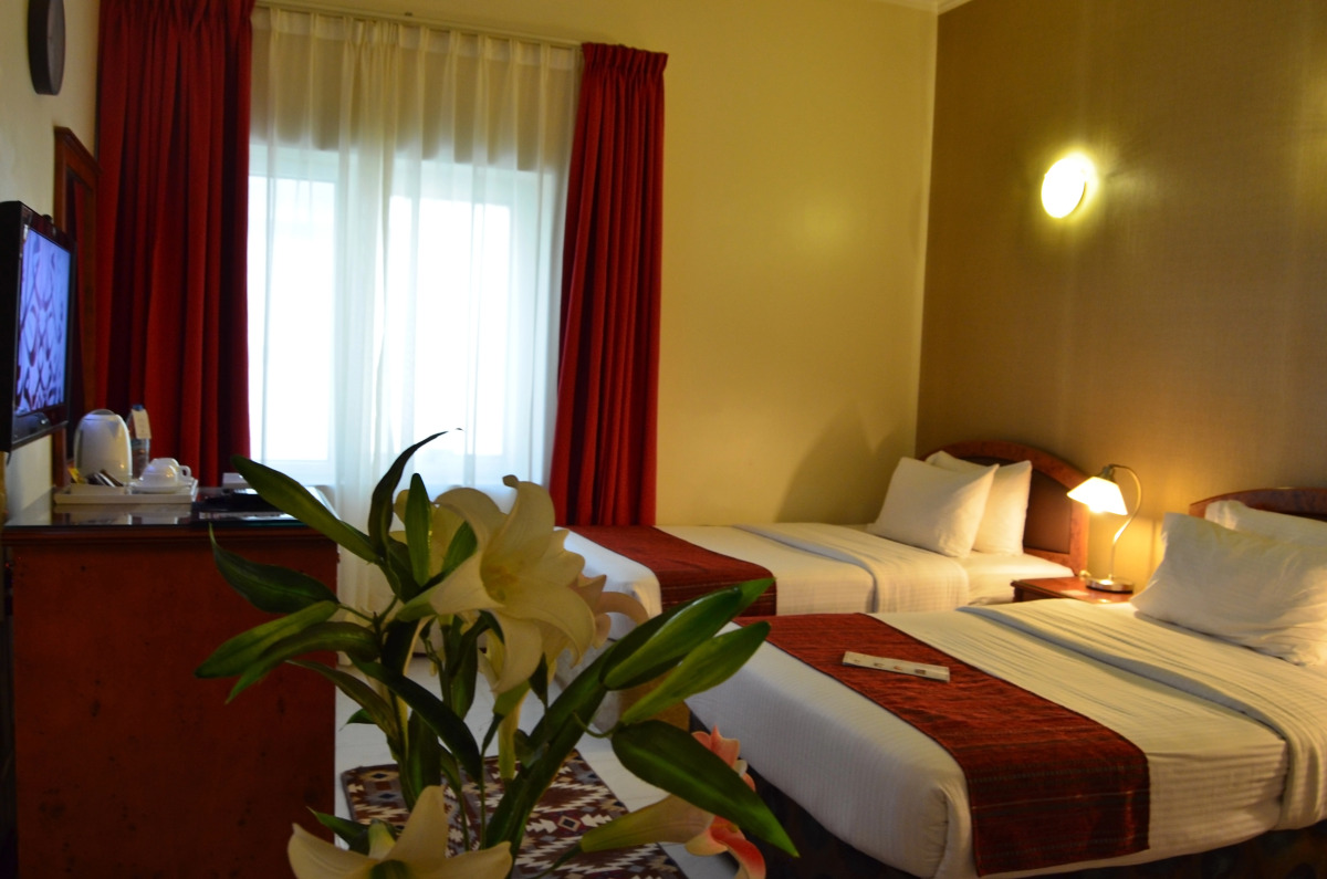 Отель Nejoum Al Emarate