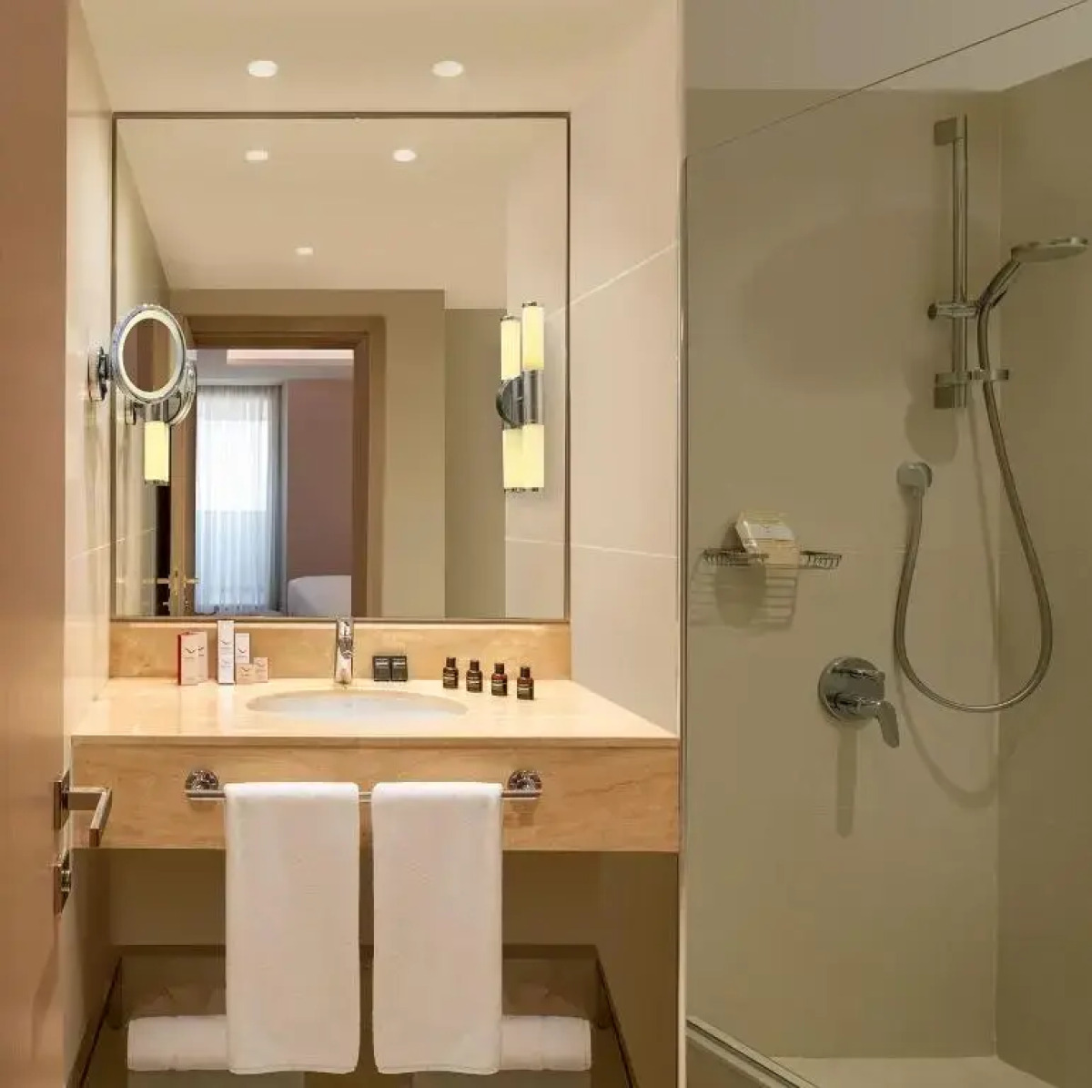 Mövenpick Hotel Istanbul Bosphorus