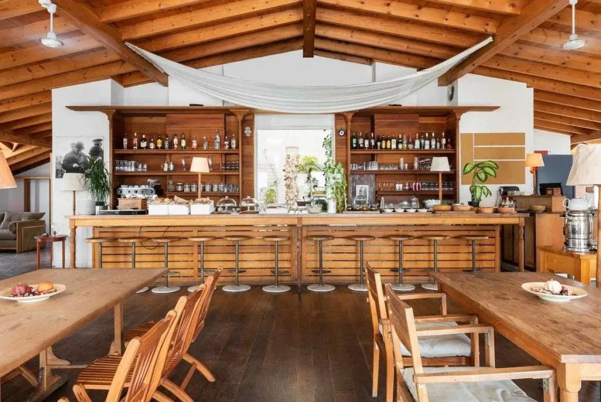 Adahan DeCamondo Pera, Autograph Collection