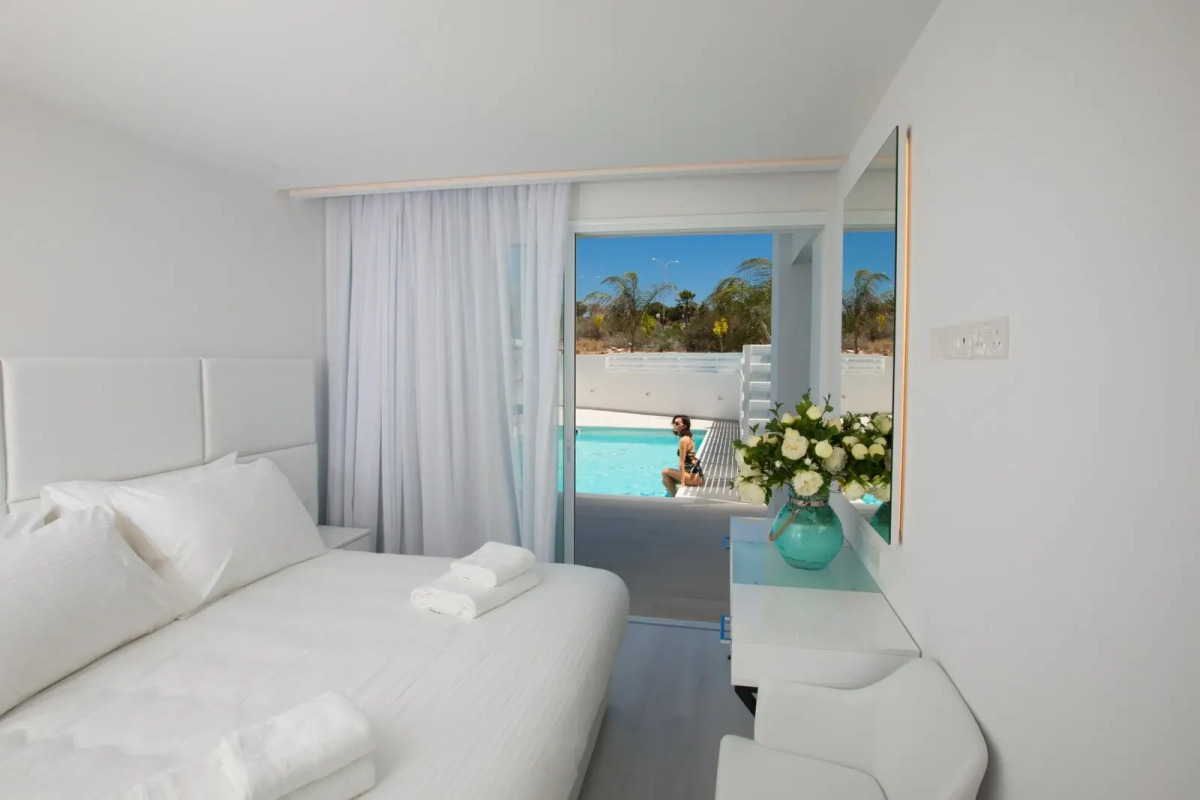 Отель Napa Suites