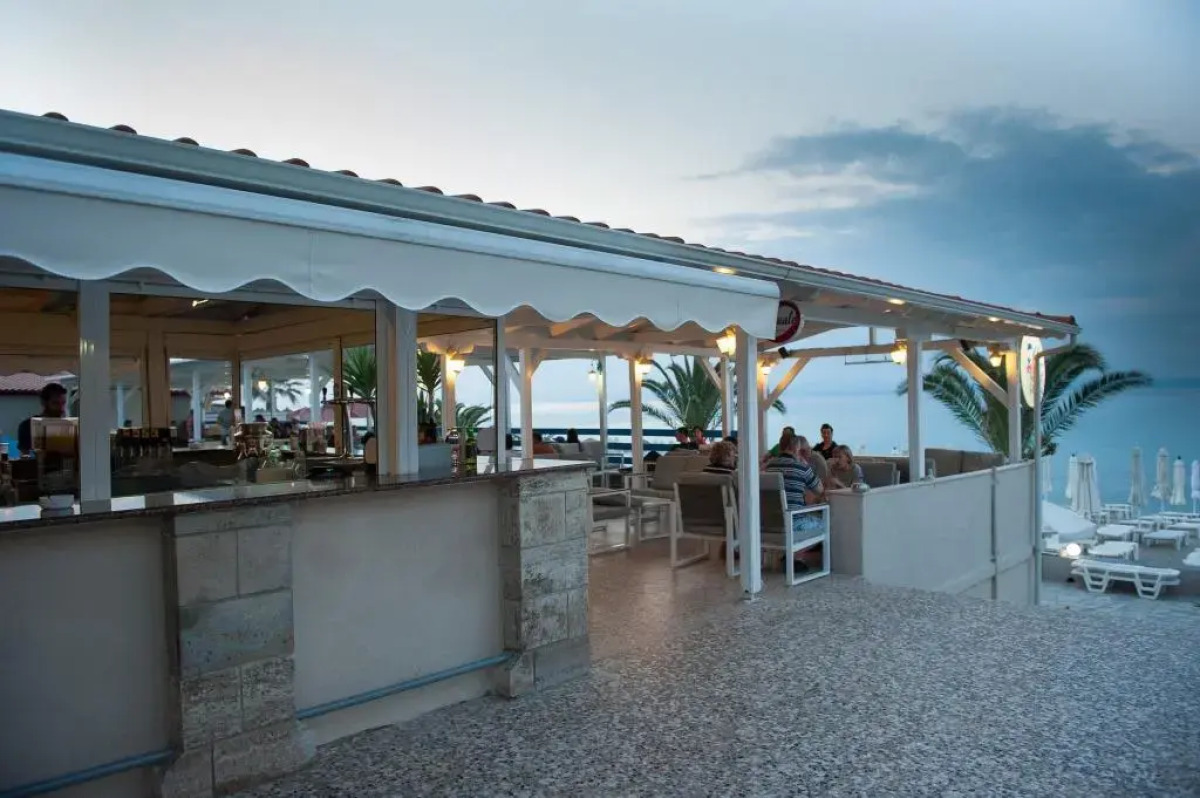 Отель Hanioti Grandotel