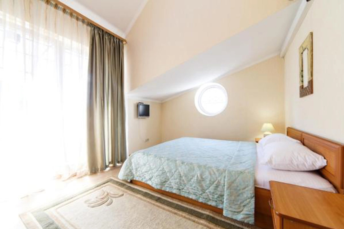 Гостевой Дом Лаура