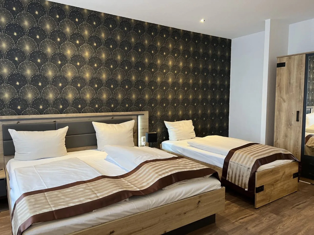 Отель Attaché an der Messe