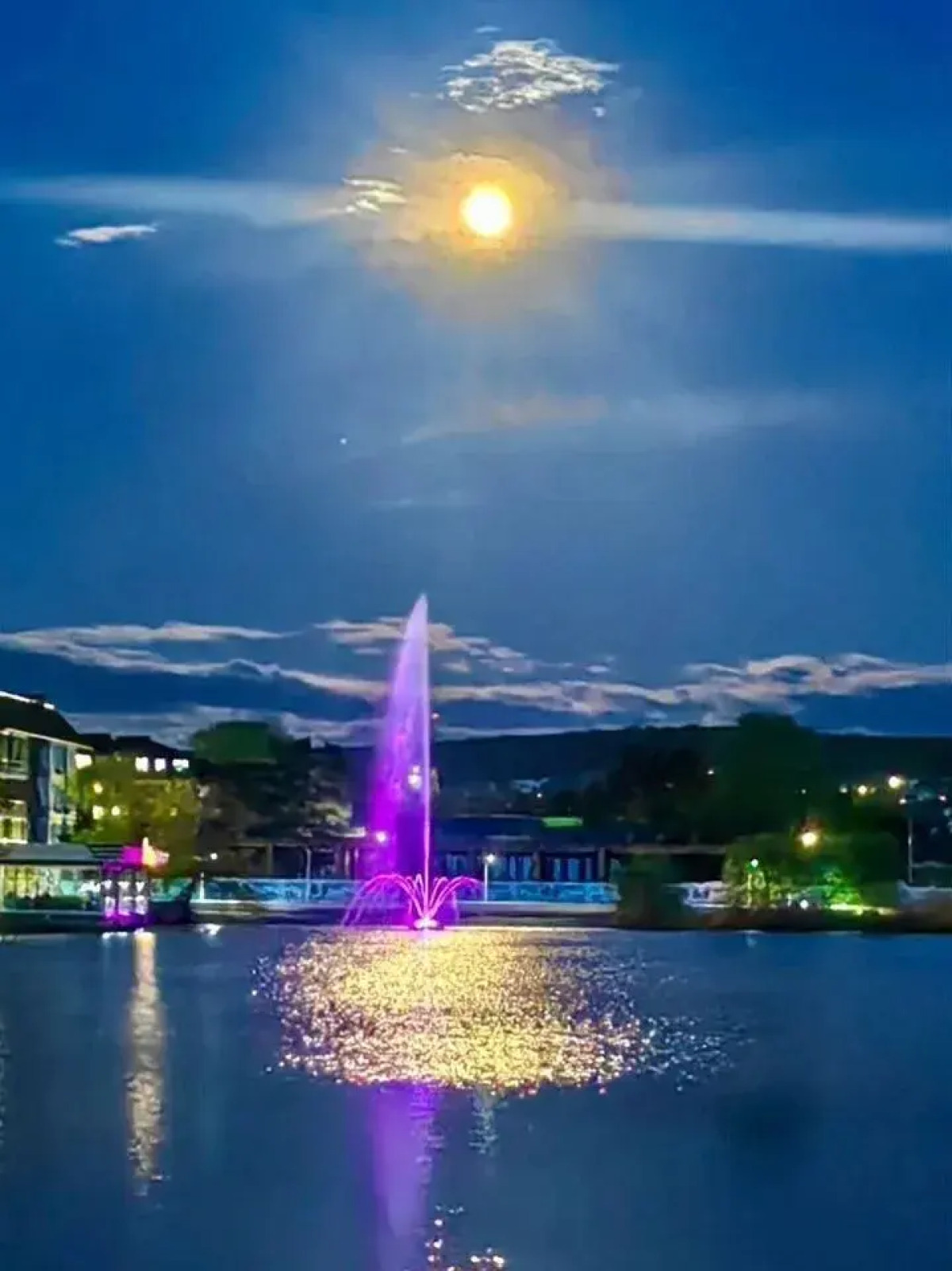 Квартира на бeрегу oзepа