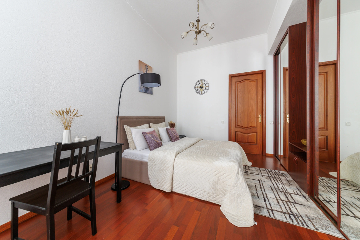 Квартира Уютная квартира на Мойке 32 DereMRents ДереМРентс