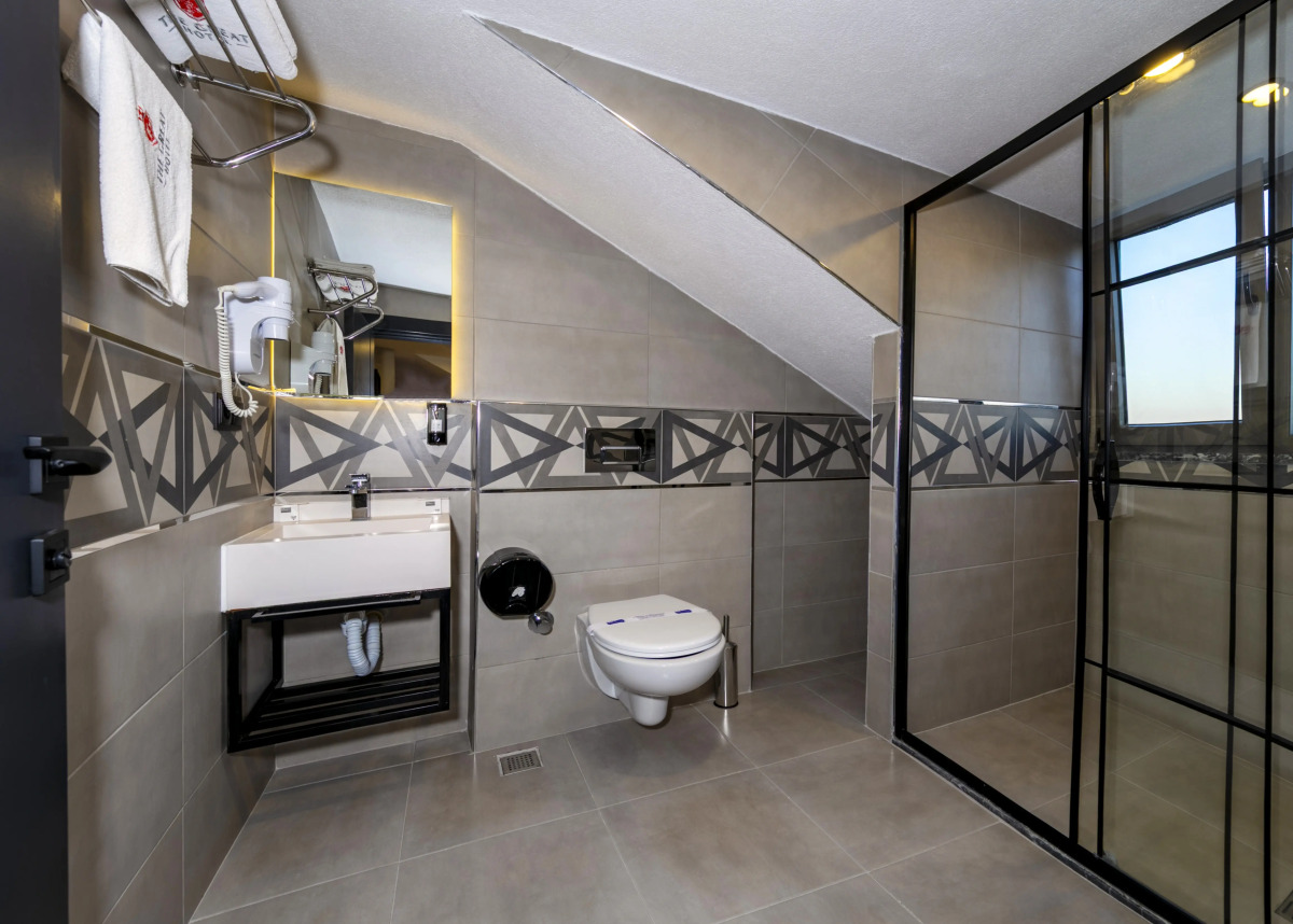 The Great Airport Hotel