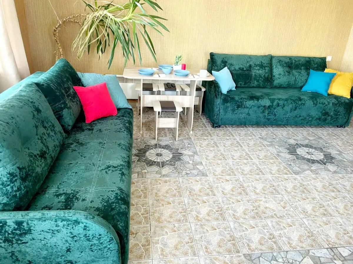 Апартаменты на Землячки