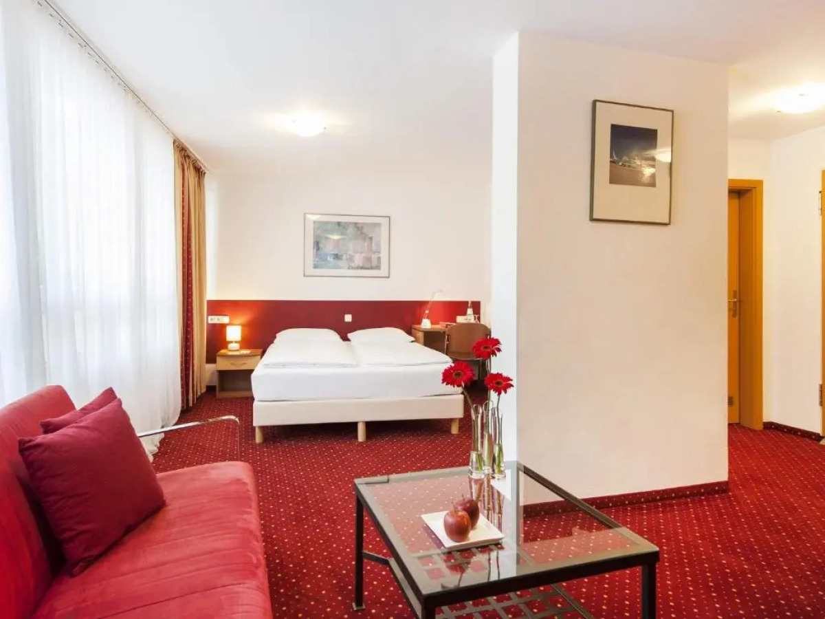Отель Andante Hotel Erding