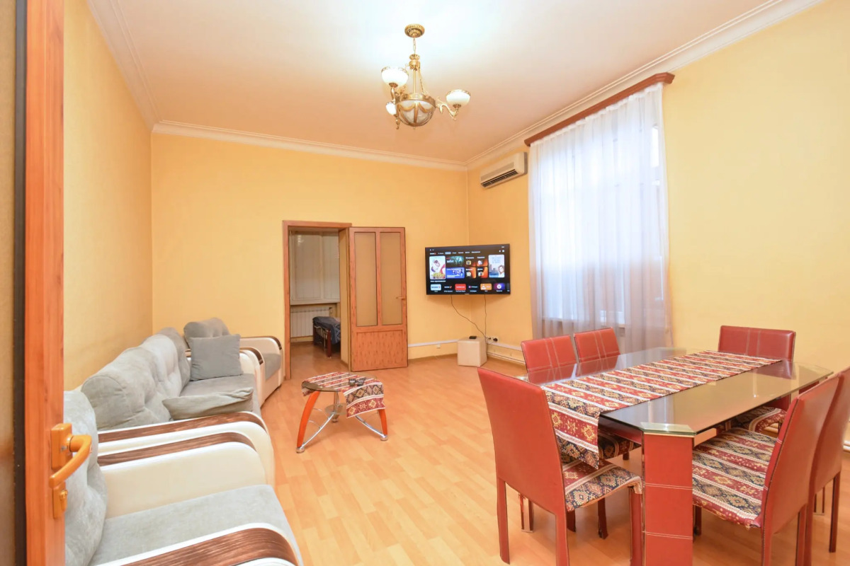 Квартира Metro apartments