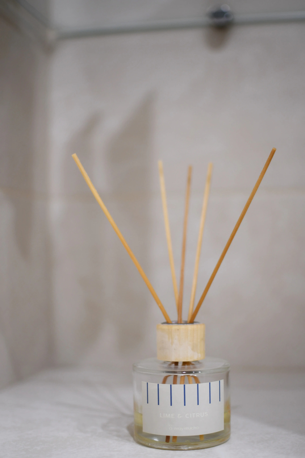 Апартаменты Newly Renovated Condo, Steps to Republic Square