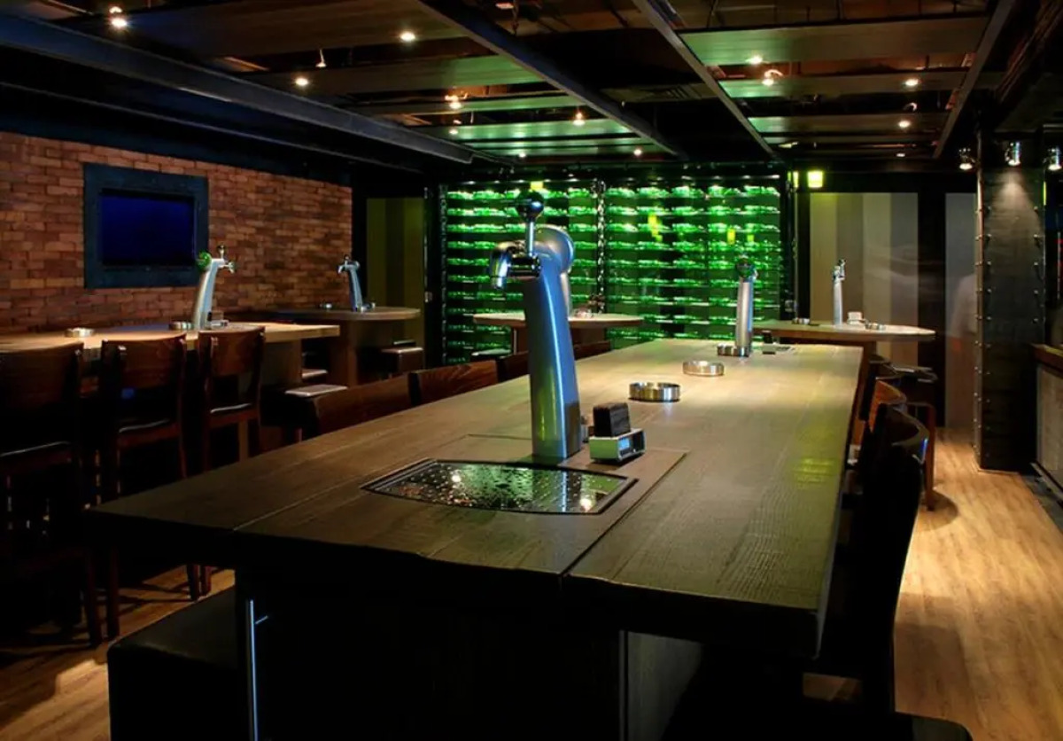 Отель Dubai Marine Beach Resort & Spa