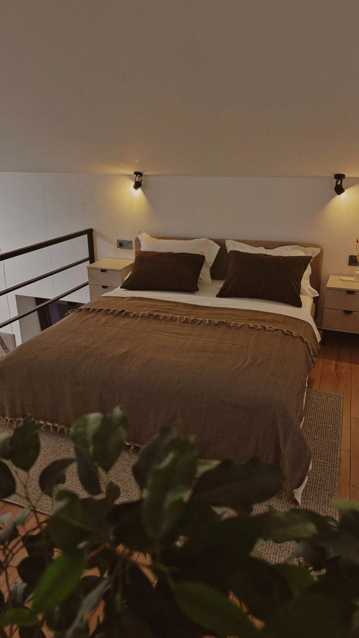 Апартаменты Двухуровневые в центре города R14-Apart