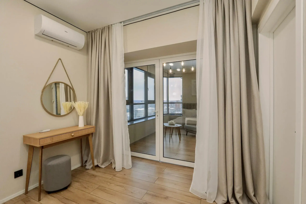 Апартаменты Privi House на Красной 140