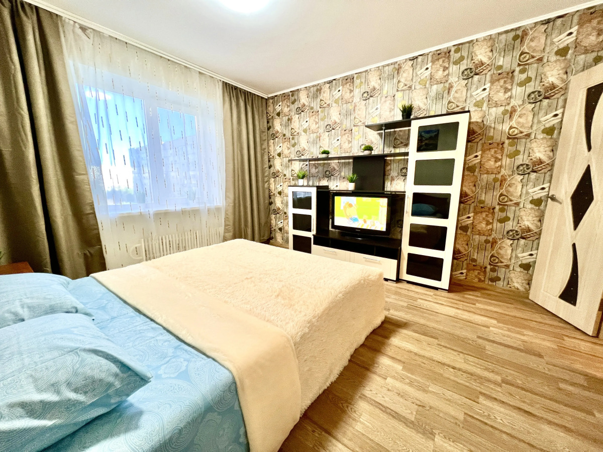 Апартаменты двухкомнатные (на Ново-Вокзальной 257А)