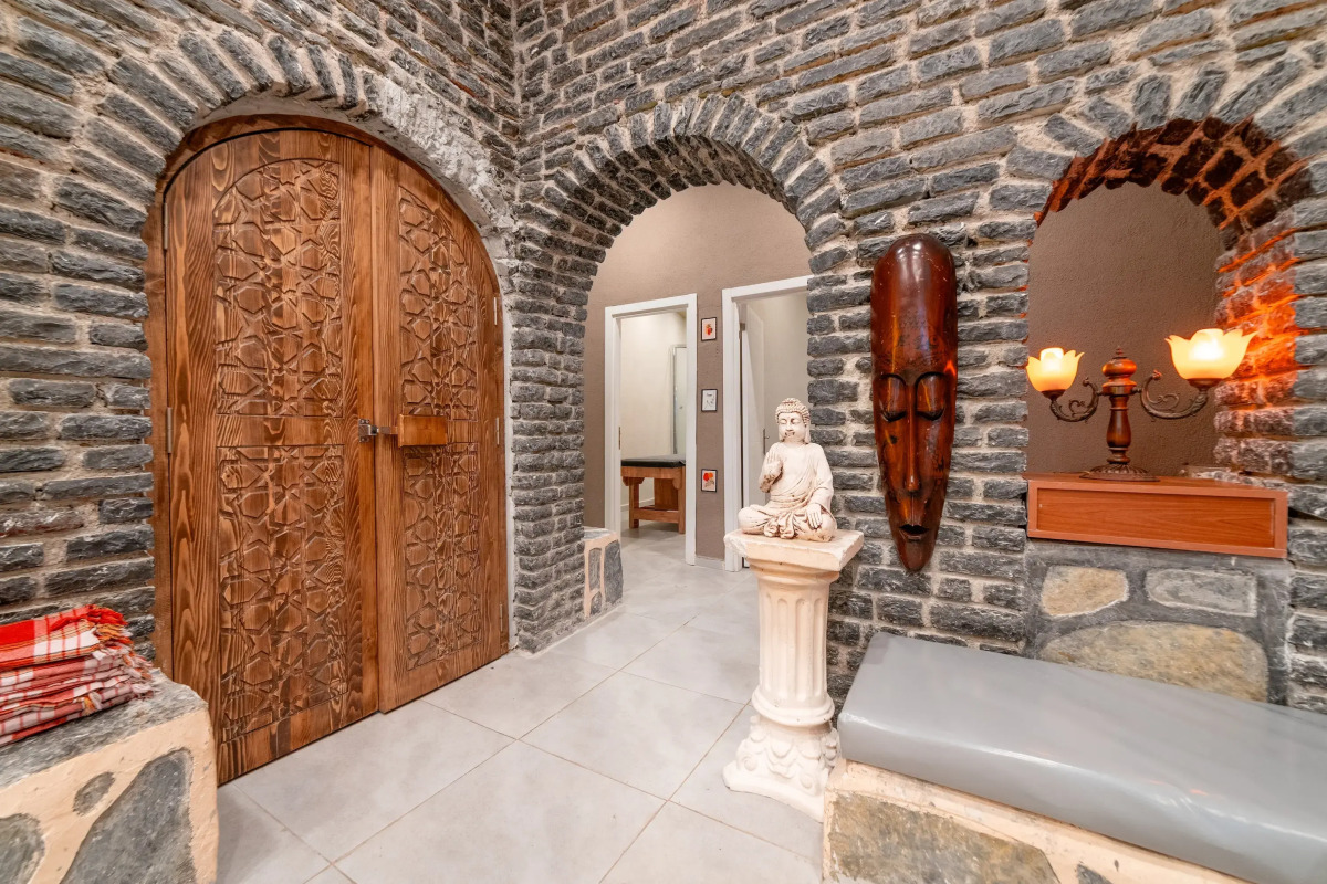 Отель Oscar Seaside Hotel & Spa