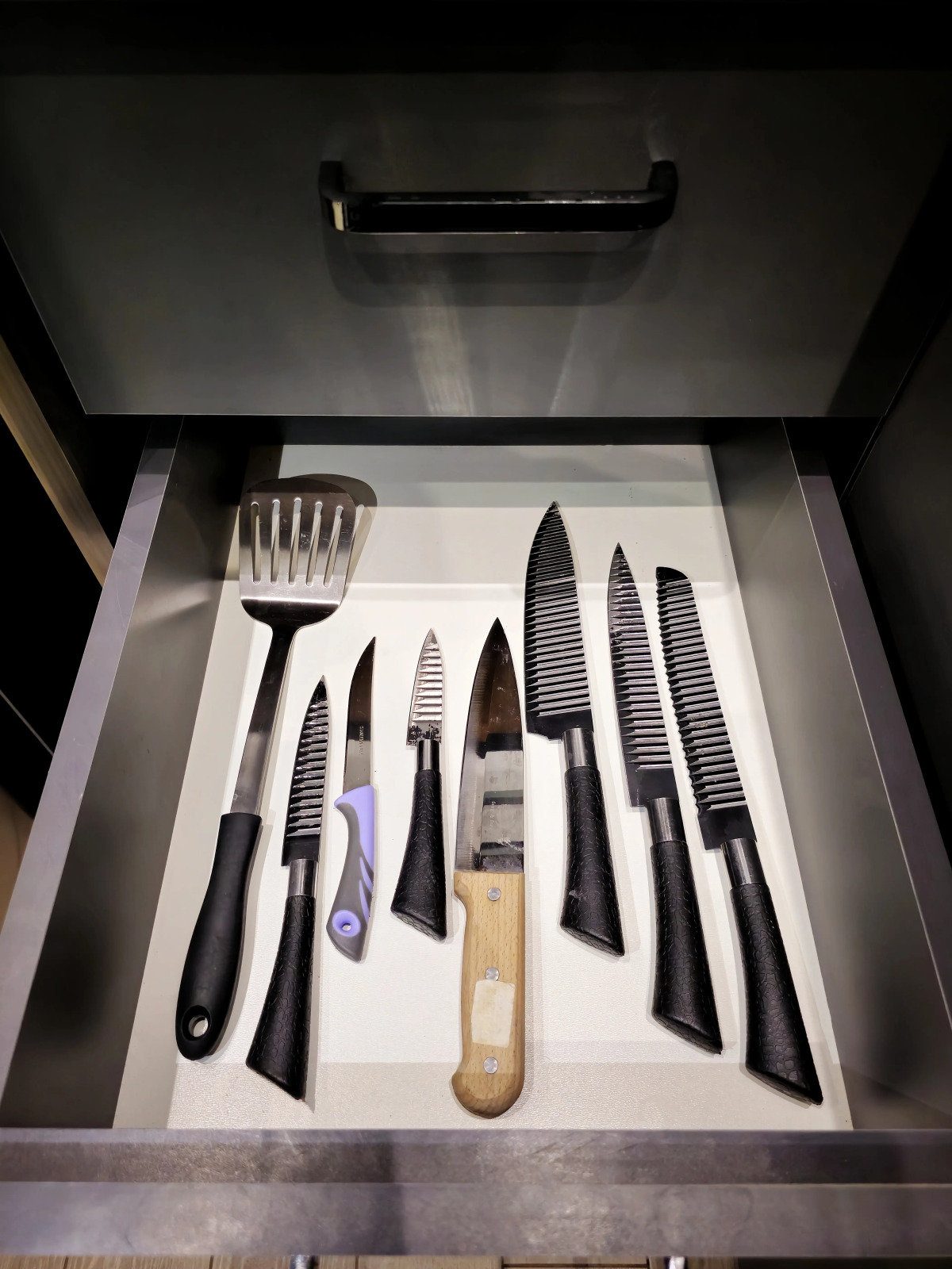 Апартаменты Newly Renovated Condo, Steps to Republic Square