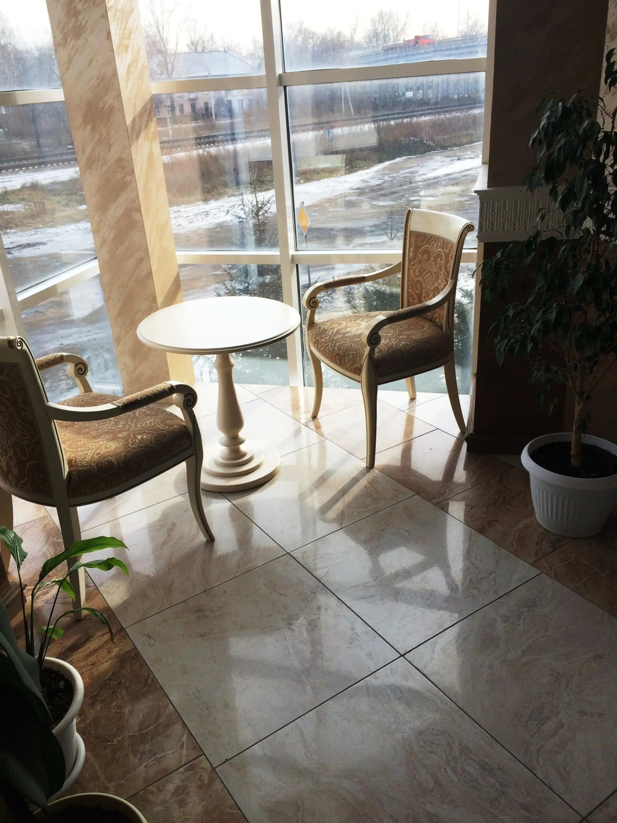 Отель Империал