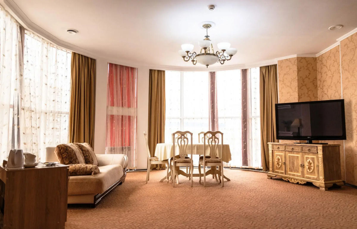 Отель Golden Palace