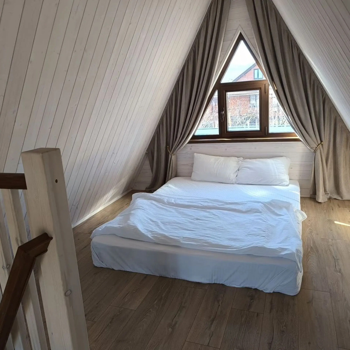 Шале White House