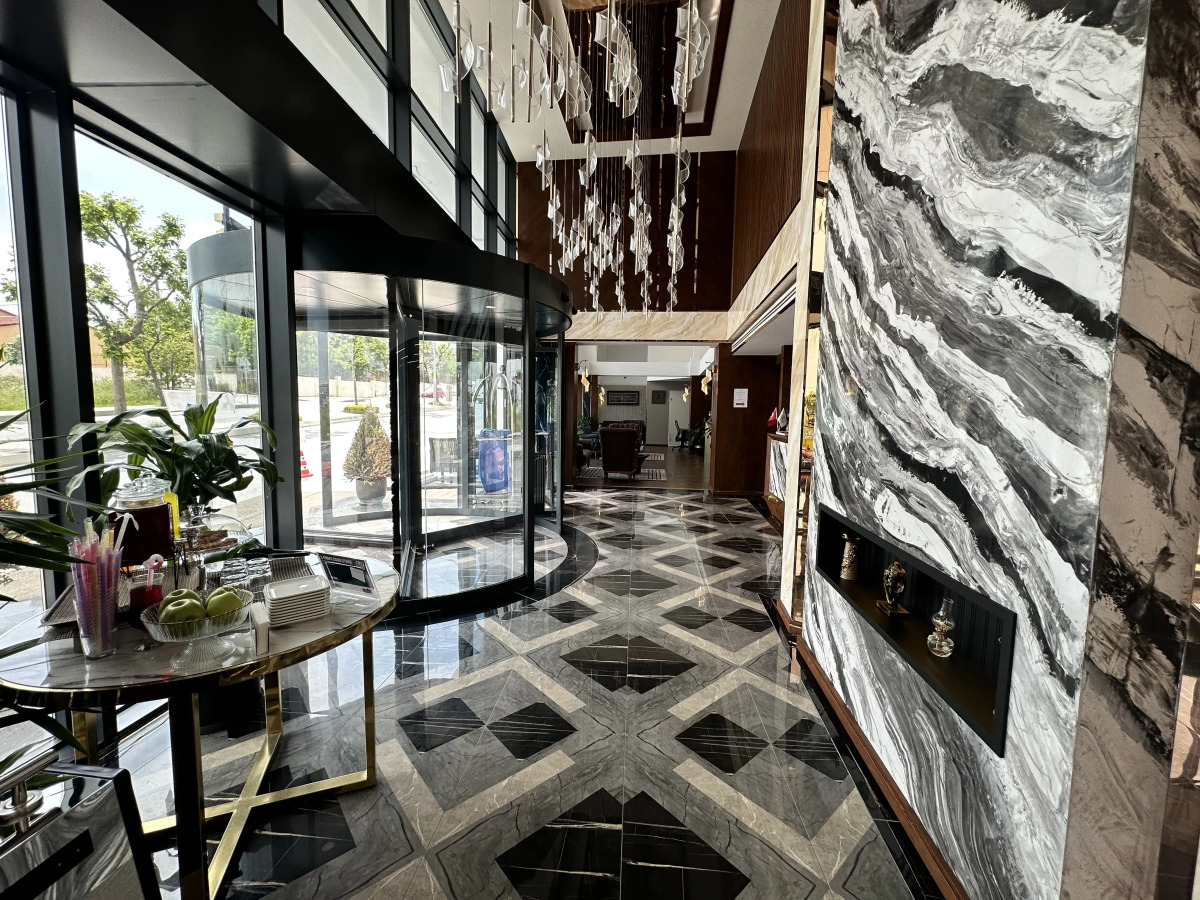 Trademark Collection by Wyndham Operla Airport Hotels