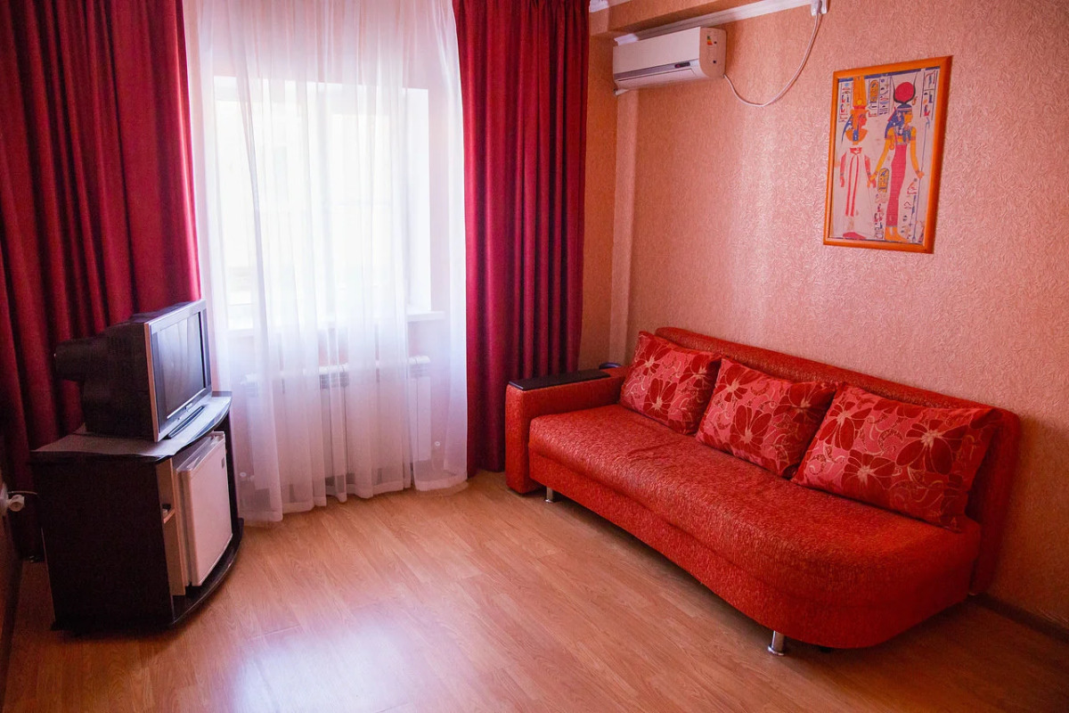 Александровский