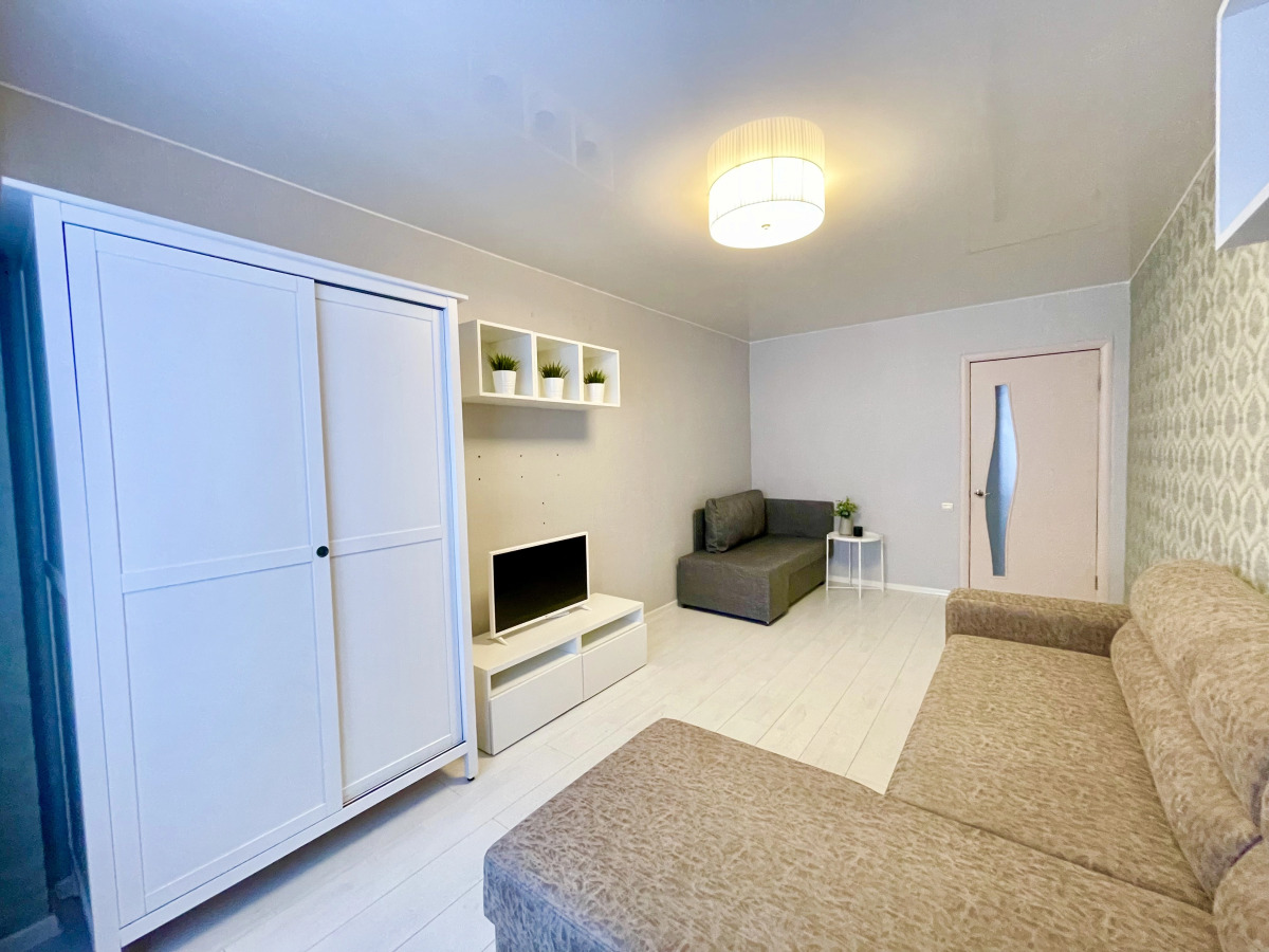 Two Pillows on str. Yanovskogo, bld. 4a