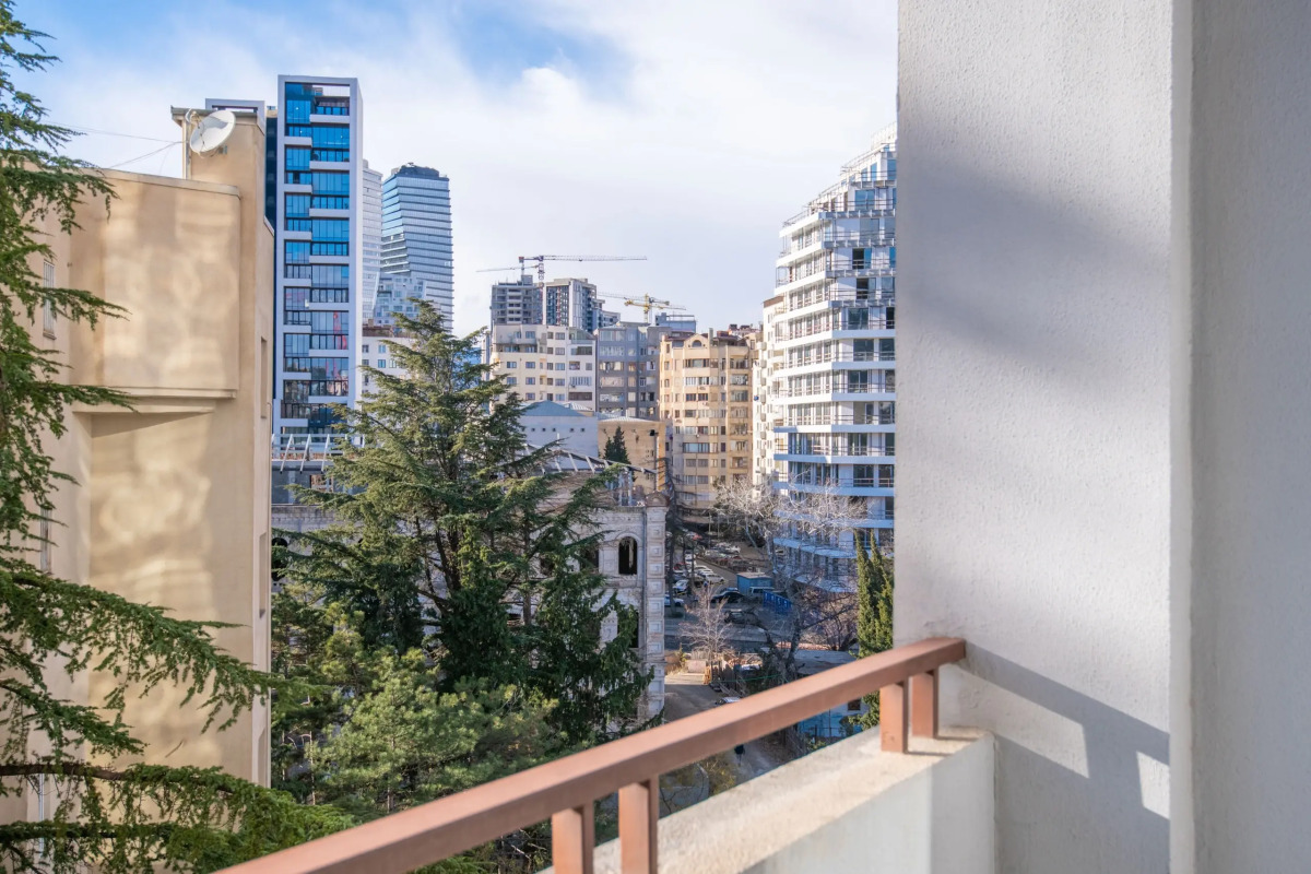 Апартаменты in Central Vake with City View
