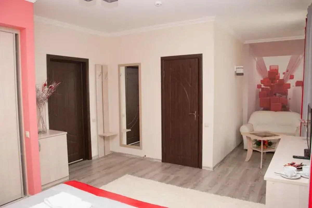 Отель Акварели Рус