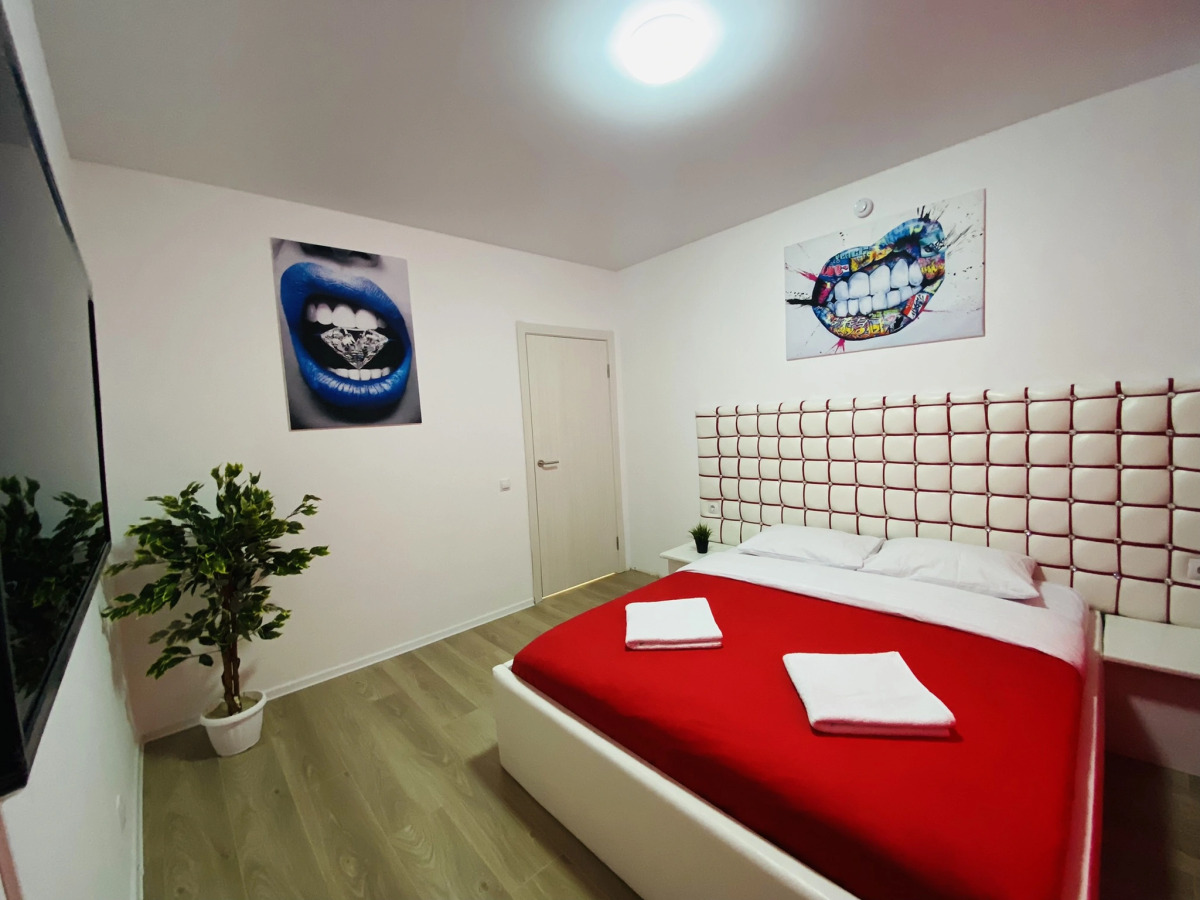 Апартаменты на улице Летчика Ларюшина 6/1