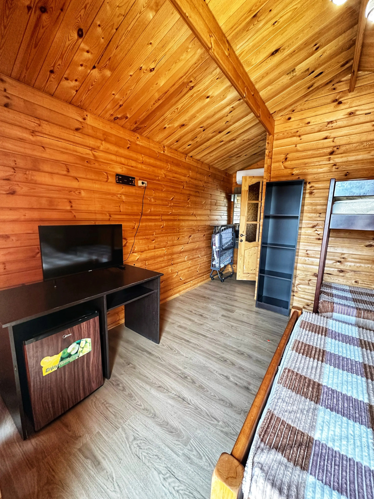 Гостевой Дом  Домики Набережная Виктория 100 м от моря