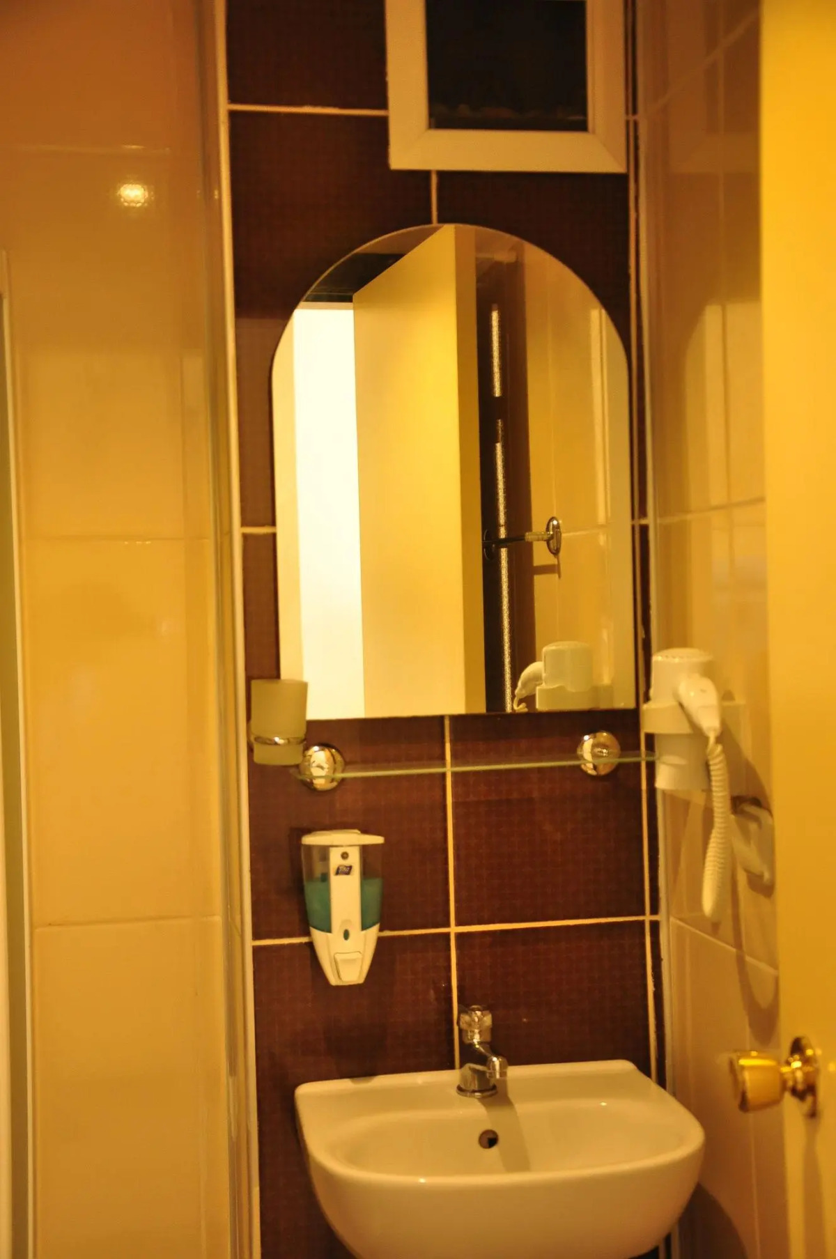 Отель Emily Rose