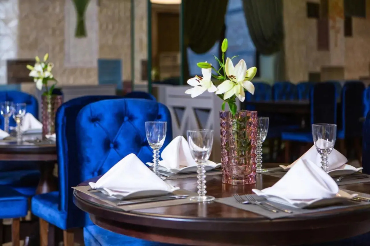 Отель Ramada by Wyndham Шымкент