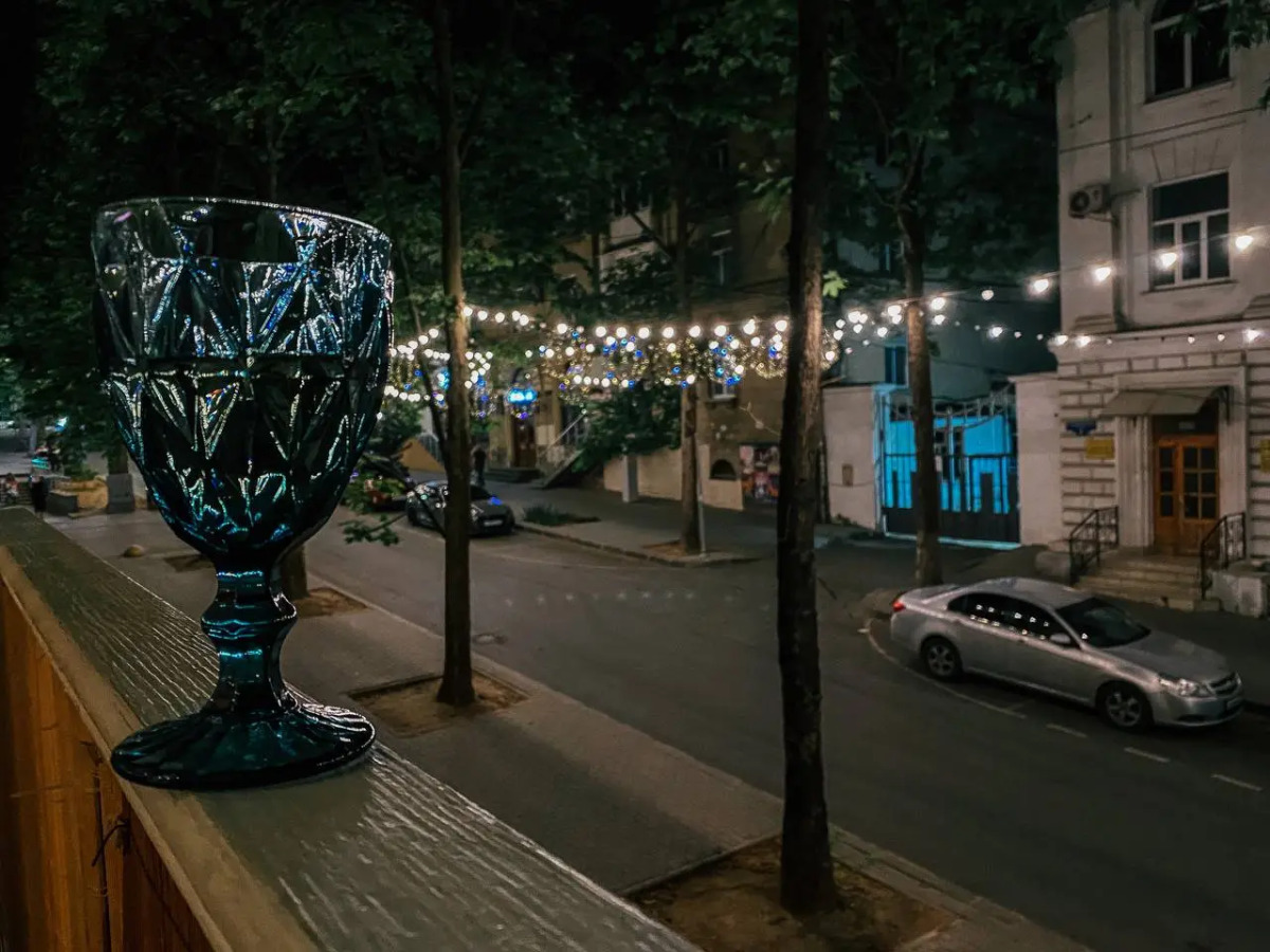 Апартаменты Счастье жить в центре Севастополя